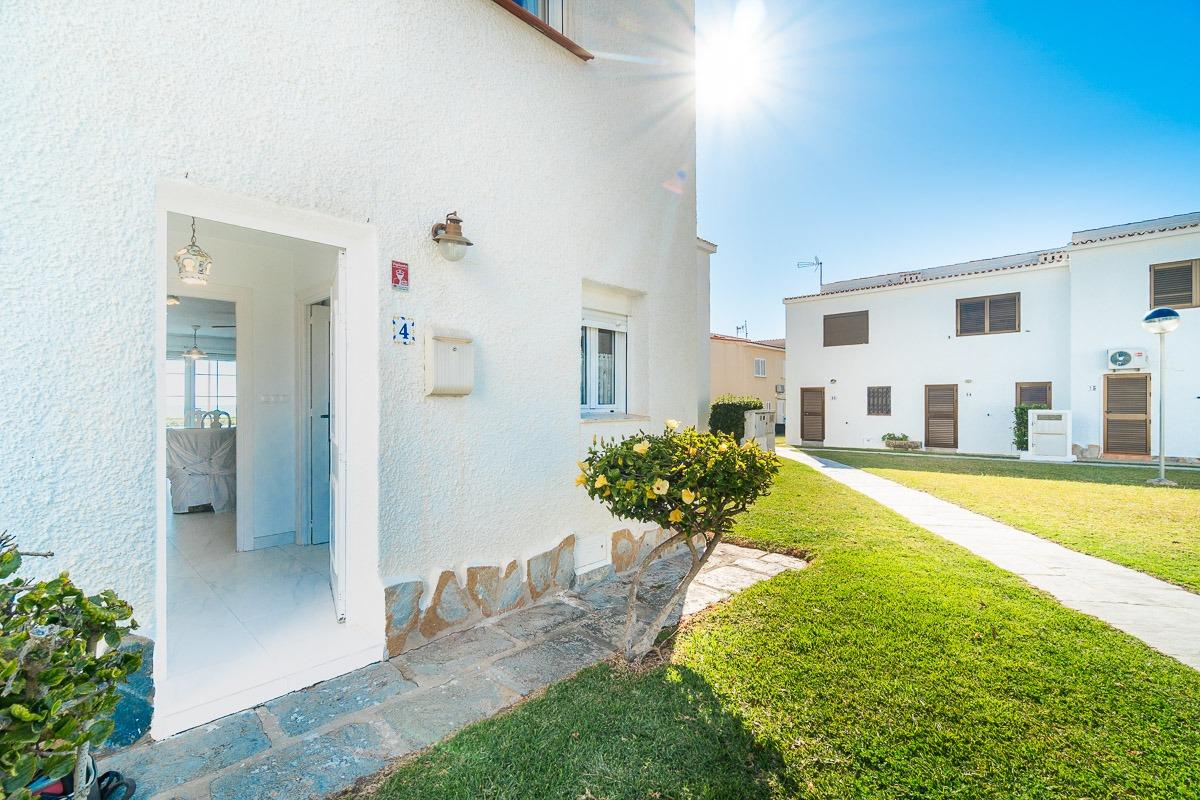 For sale - 2 Bedroom 1 Bathroom Townhouse in Playa Flamenca - Playa Flamenca  - Alicante