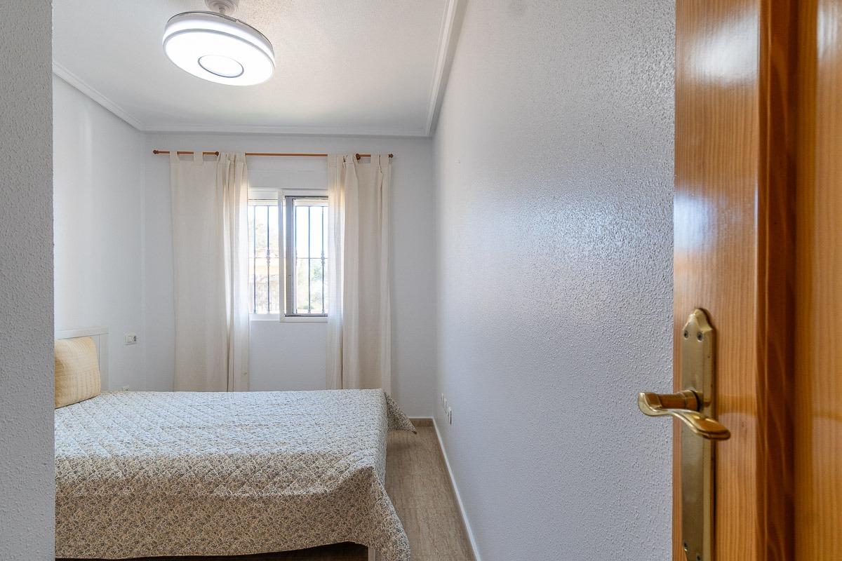 For sale - 2 Bedroom 1 Bathroom Ground floor apartment Villamartin - Villamartin  - Alicante