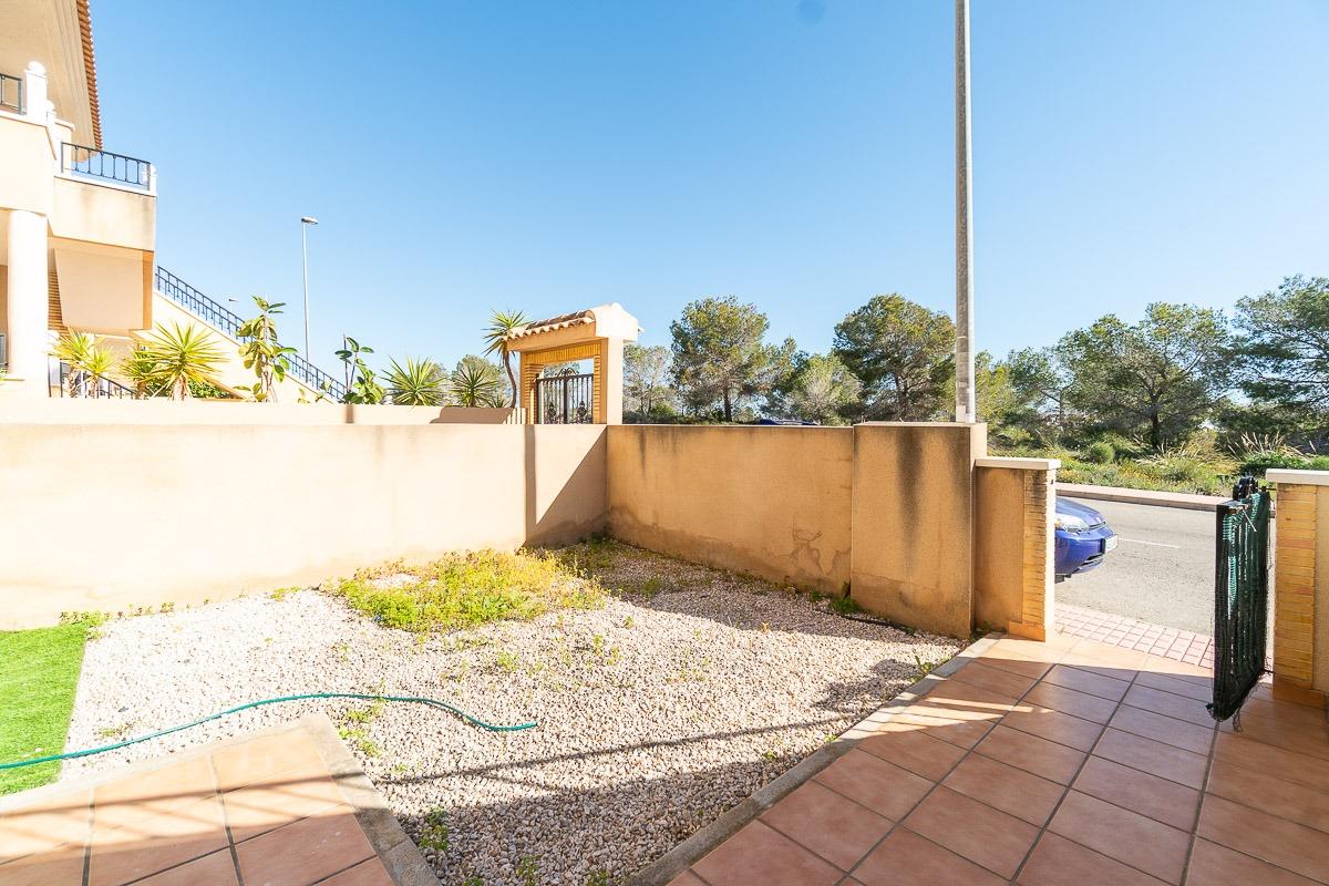 For sale - 2 Bedroom 1 Bathroom Ground floor apartment Villamartin - Villamartin  - Alicante