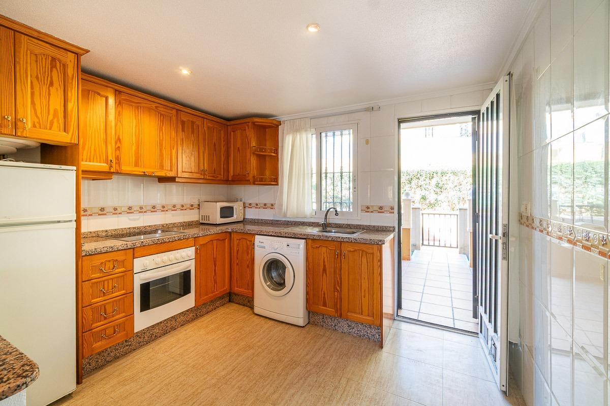 For sale - 2 Bedroom 1 Bathroom Ground floor apartment Villamartin - Villamartin  - Alicante