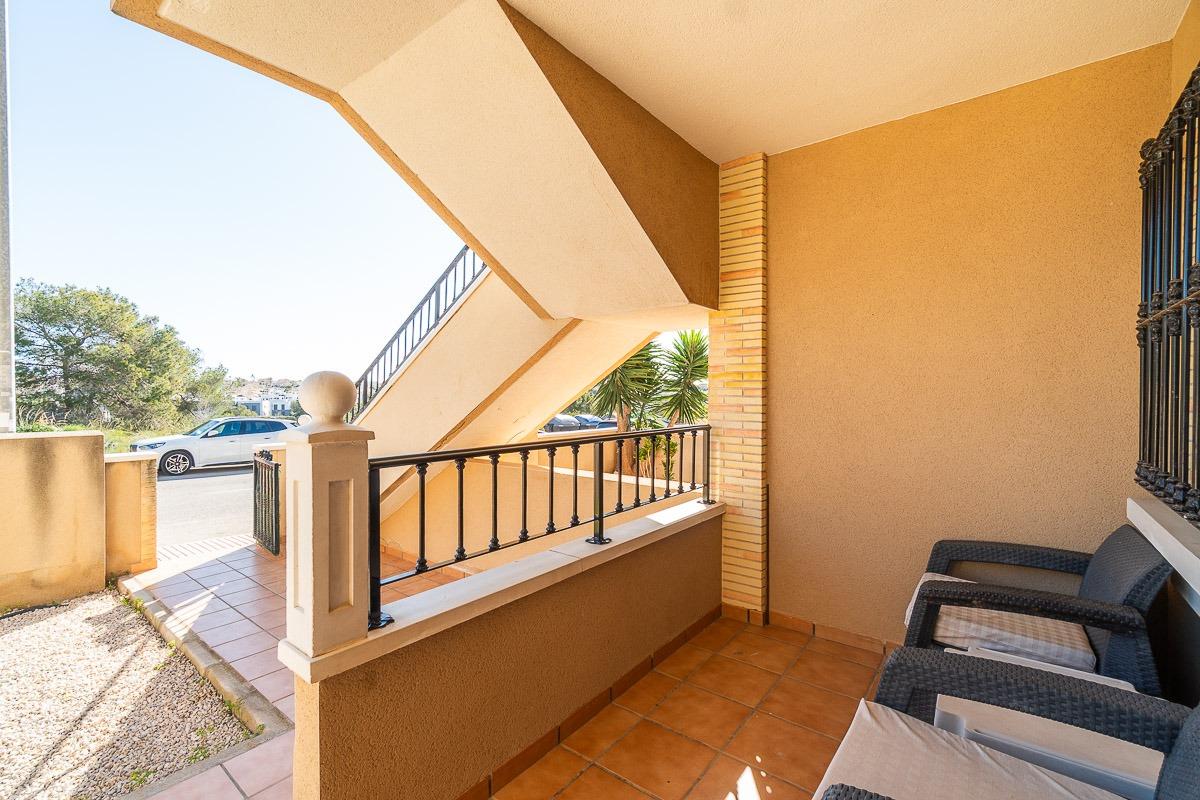 For sale - 2 Bedroom 1 Bathroom Ground floor apartment Villamartin - Villamartin  - Alicante