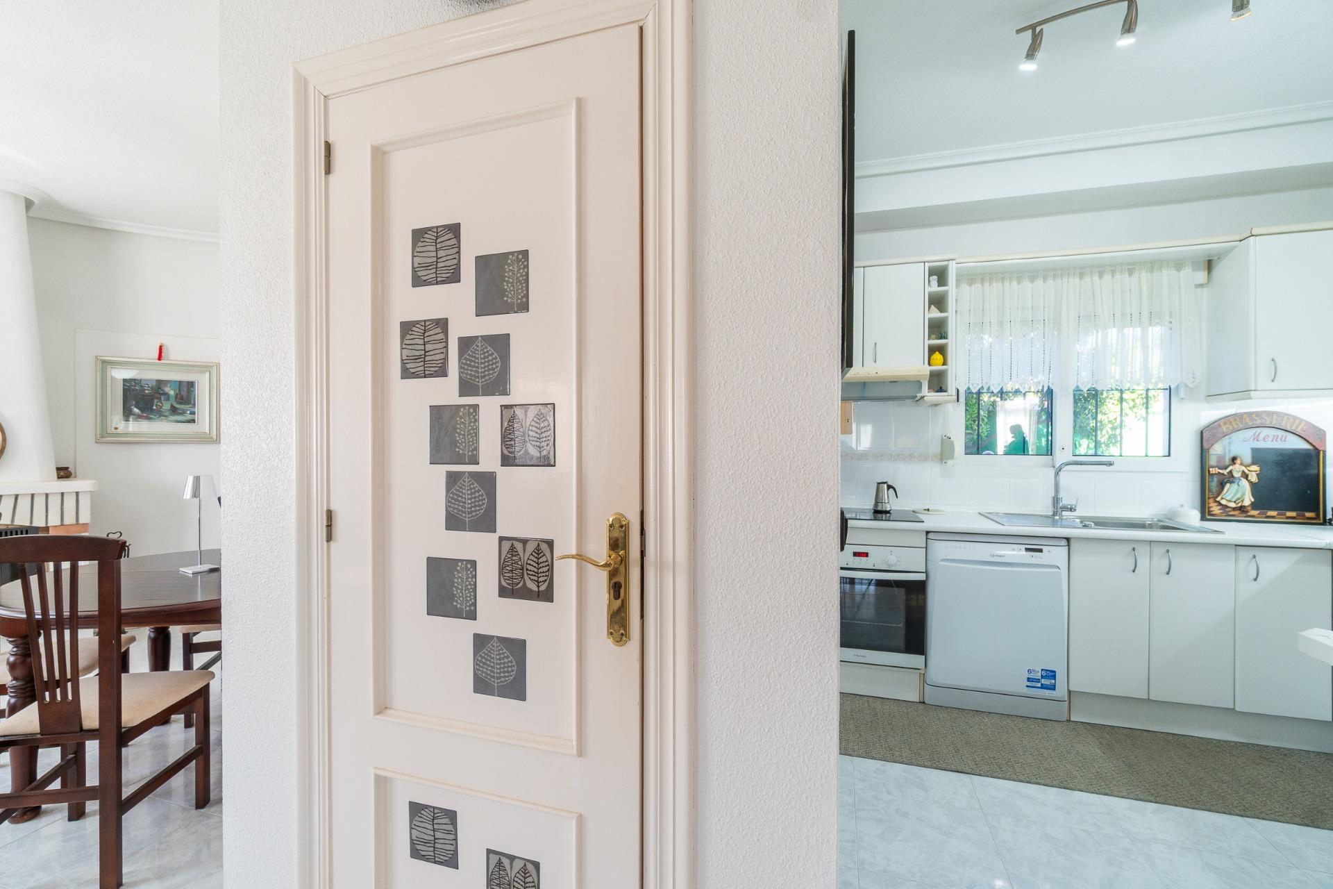 For sale - 3 Bedroom 2 Bathroom Villa in Playa Flamenca - Playa Flamenca - Alicante