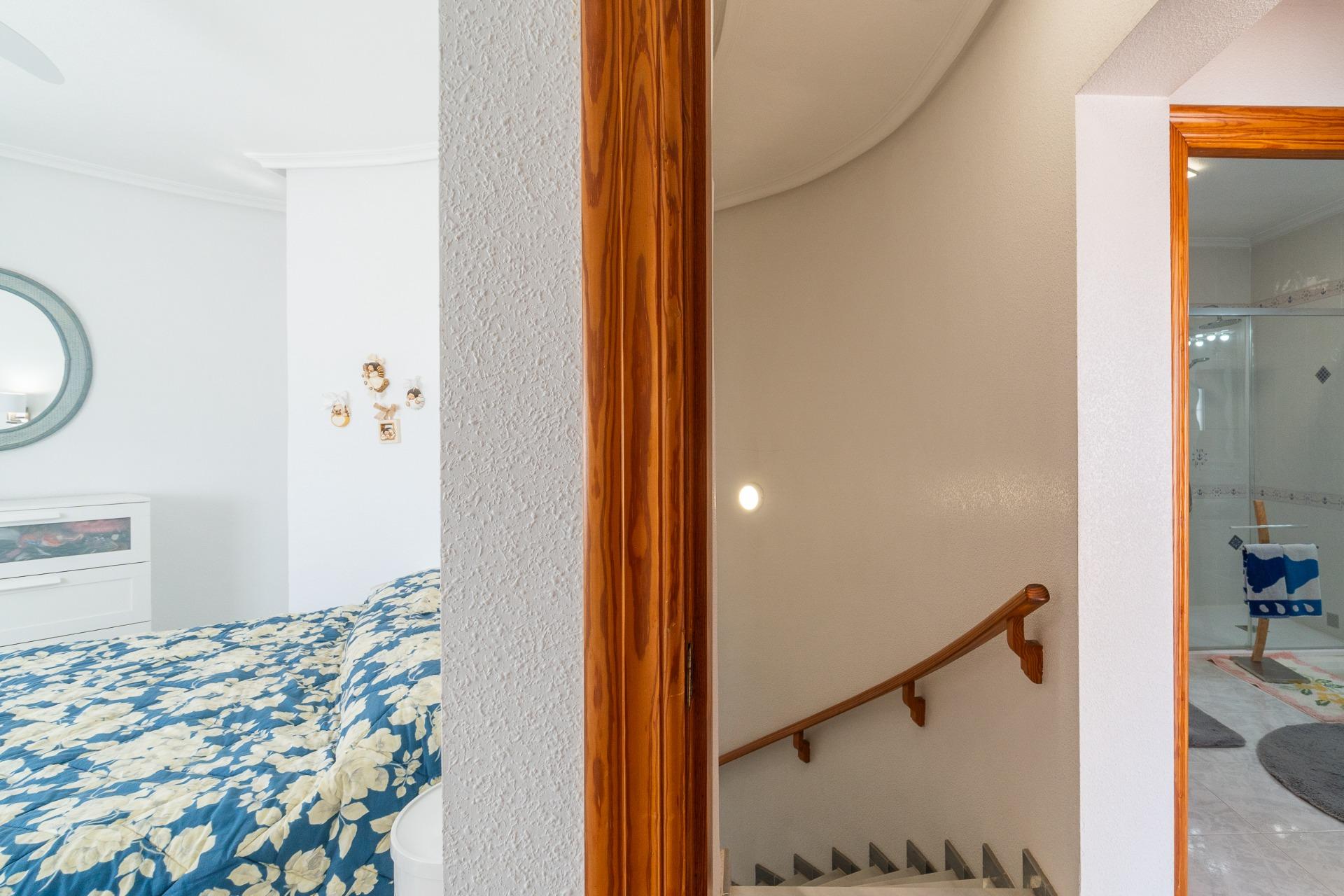 For sale - 3 Bedroom 2 Bathroom Villa in Playa Flamenca - Playa Flamenca - Alicante