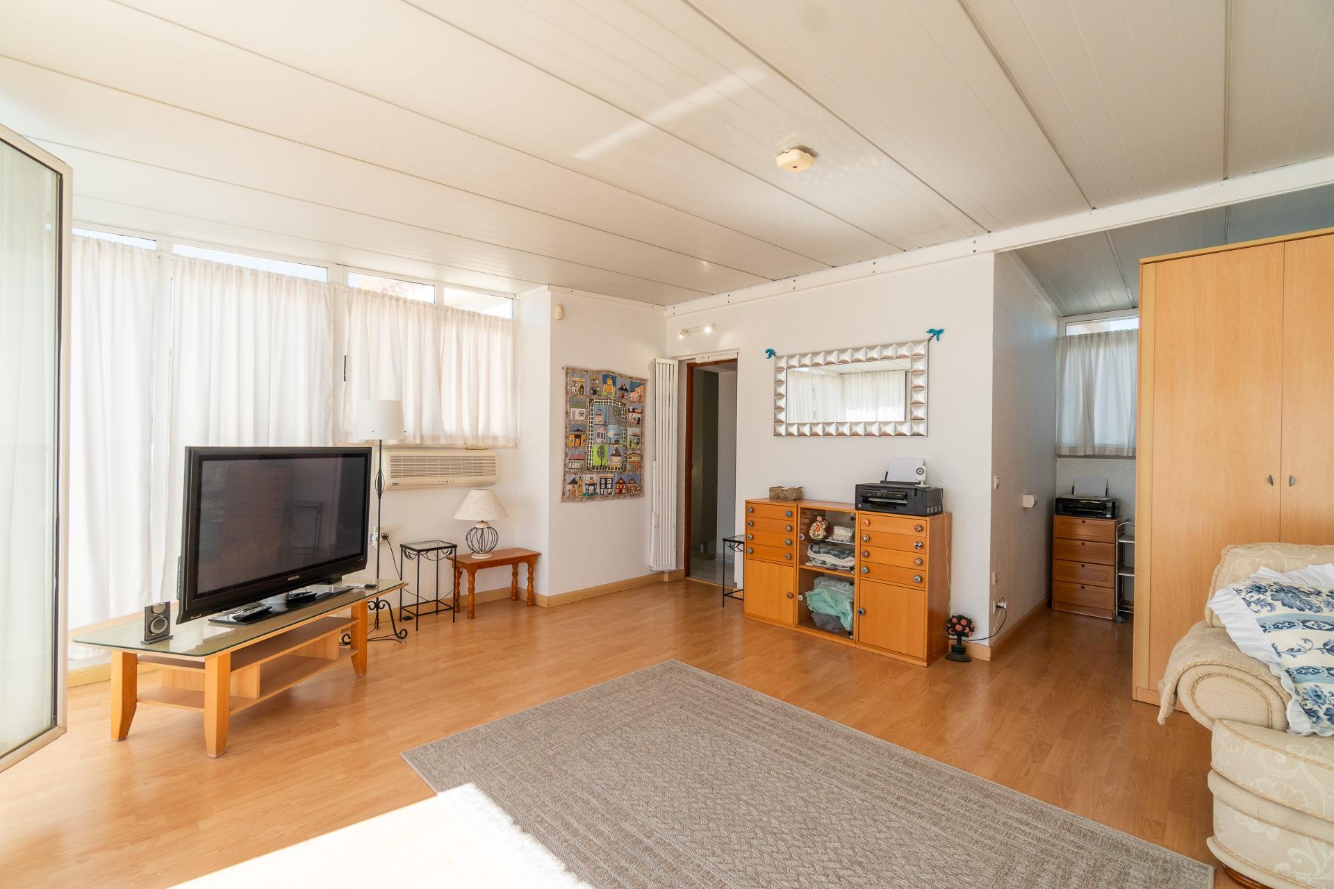 For sale - 3 Bedroom 2 Bathroom Villa in Playa Flamenca - Playa Flamenca - Alicante