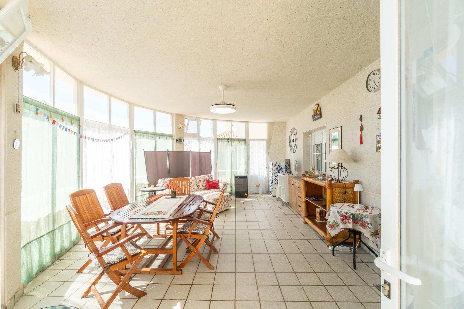 For sale - 3 Bedroom 2 Bathroom Villa in Playa Flamenca - Playa Flamenca - Alicante