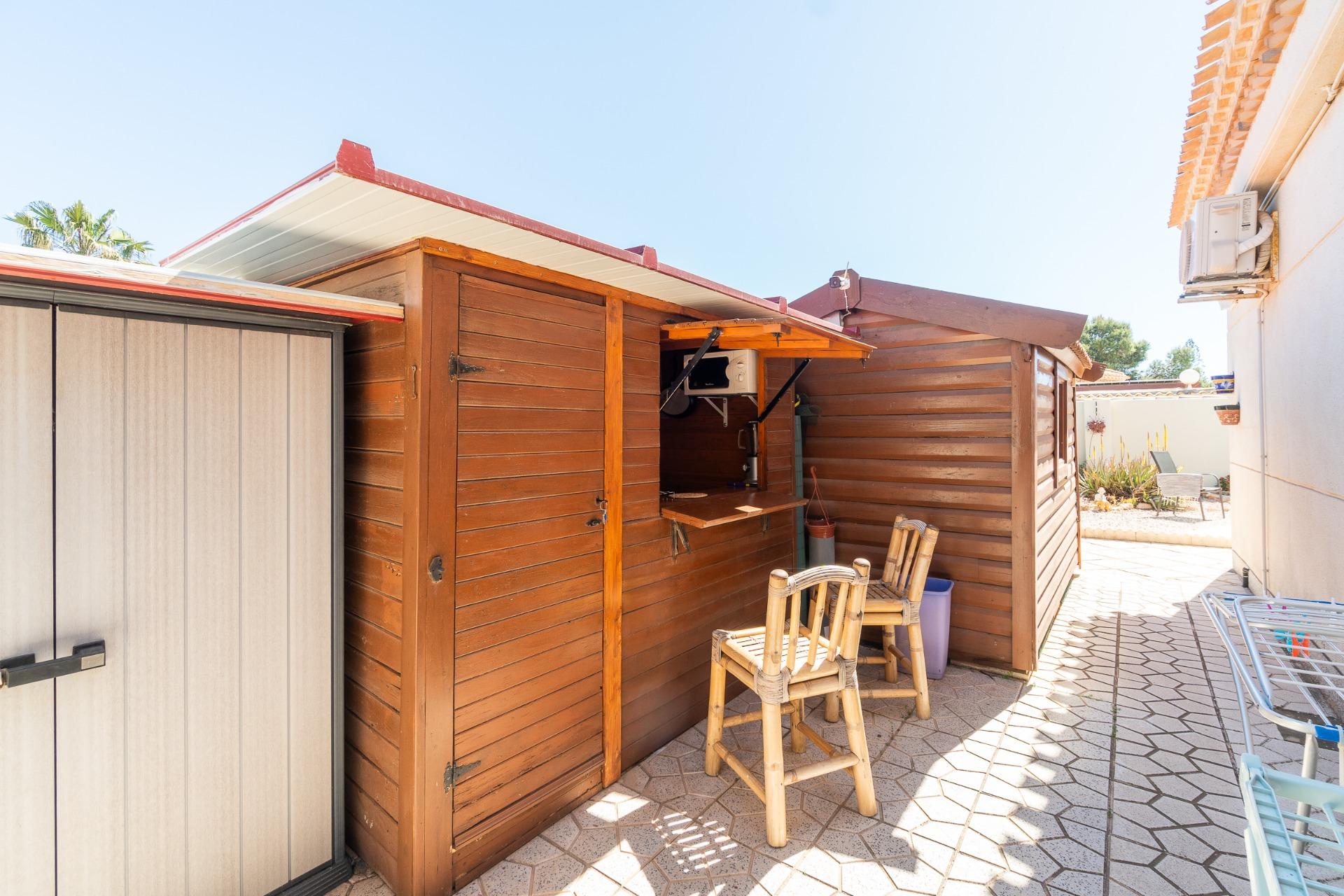 For sale - 3 Bedroom 2 Bathroom Villa in Playa Flamenca - Playa Flamenca - Alicante