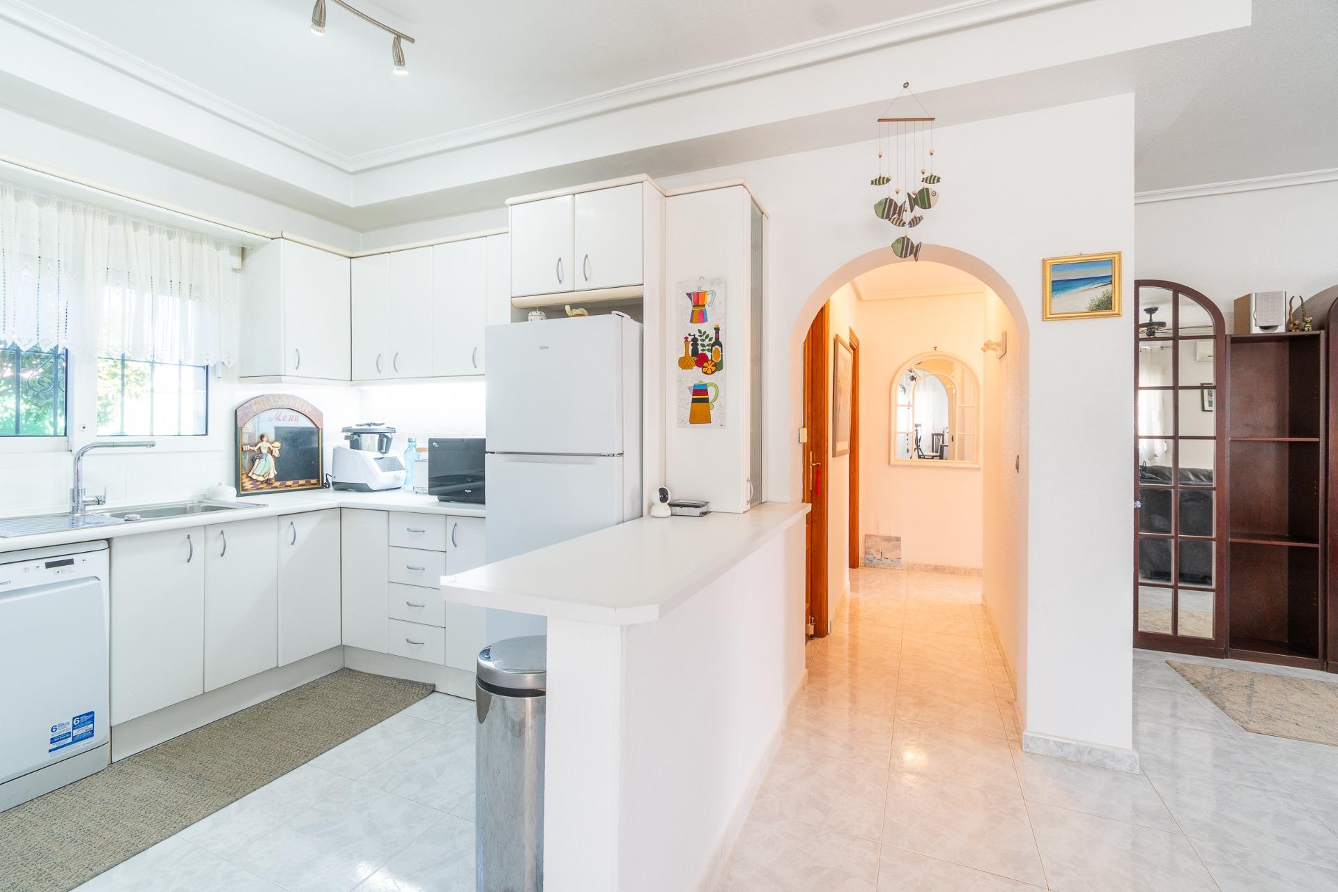 For sale - 3 Bedroom 2 Bathroom Villa in Playa Flamenca - Playa Flamenca - Alicante