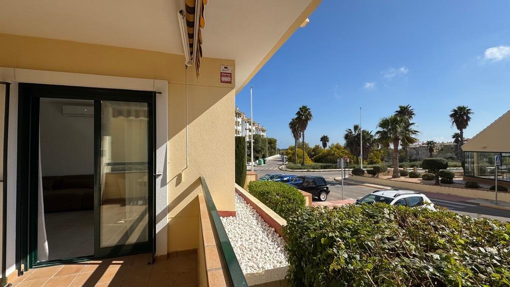 For sale - 2 Bedroom 2 Bathroom Apartment in Villamartin - Las Filipinas  - Alicante