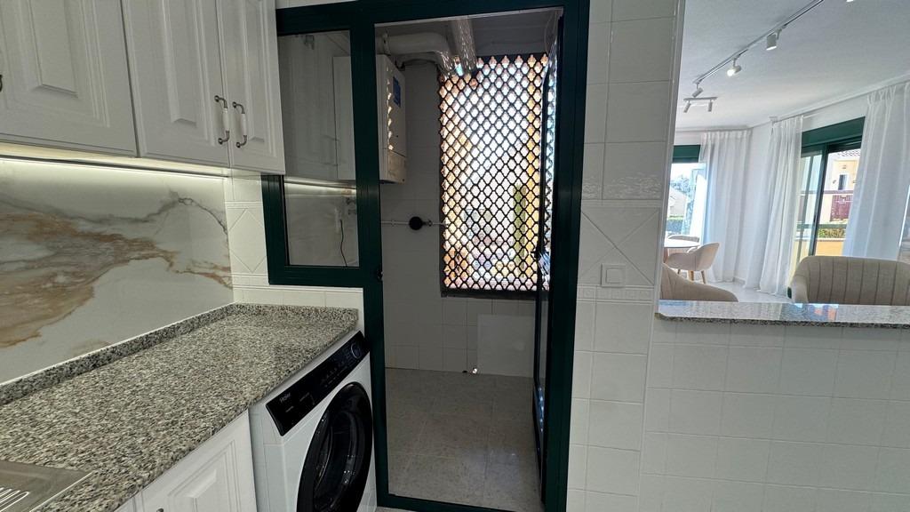 For sale - 2 Bedroom 2 Bathroom Apartment in Villamartin - Las Filipinas  - Alicante