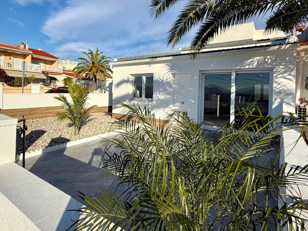 3 Bedroom 1 Bathroom Semi-Detached in Ciudad Quesada