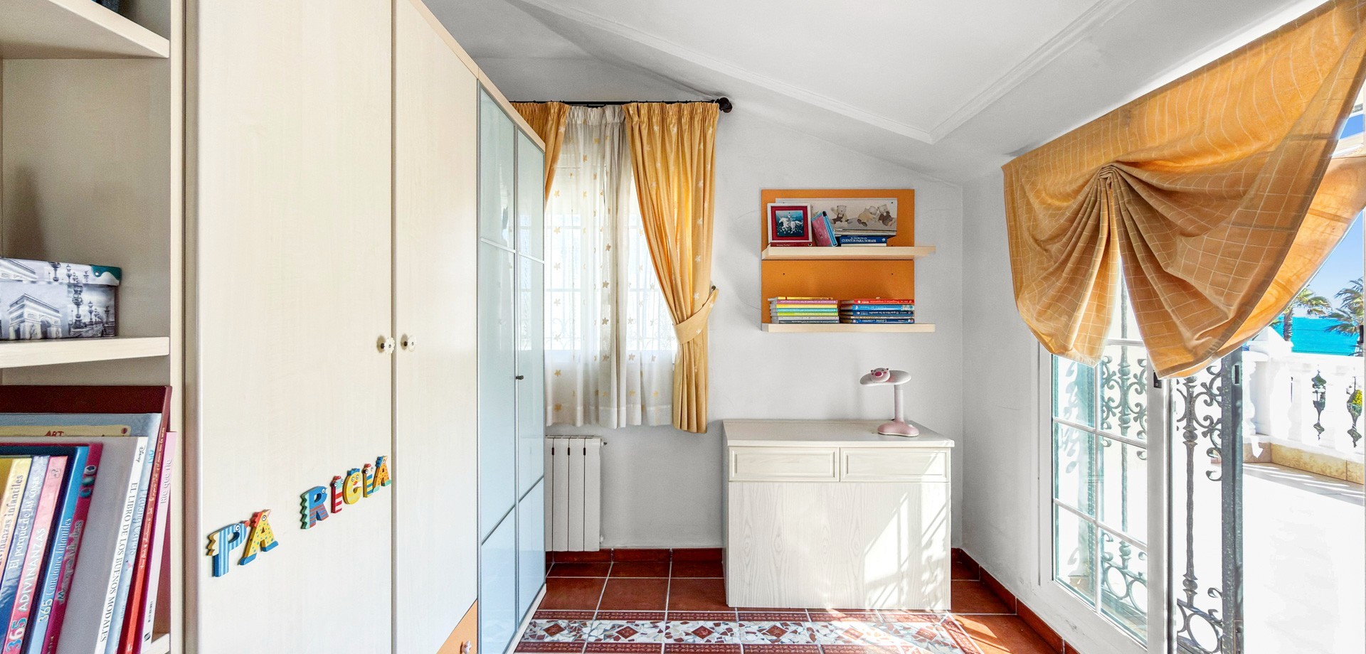 For sale - 5 Bedroom 6 Bathroom Detached Villa in Torrevieja - Torrelamata - La Mata  - Costa Blanca (Alicante)