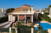 21-23699/75990, 5 Bedroom 6 Bathroom Detached Villa in Torrevieja