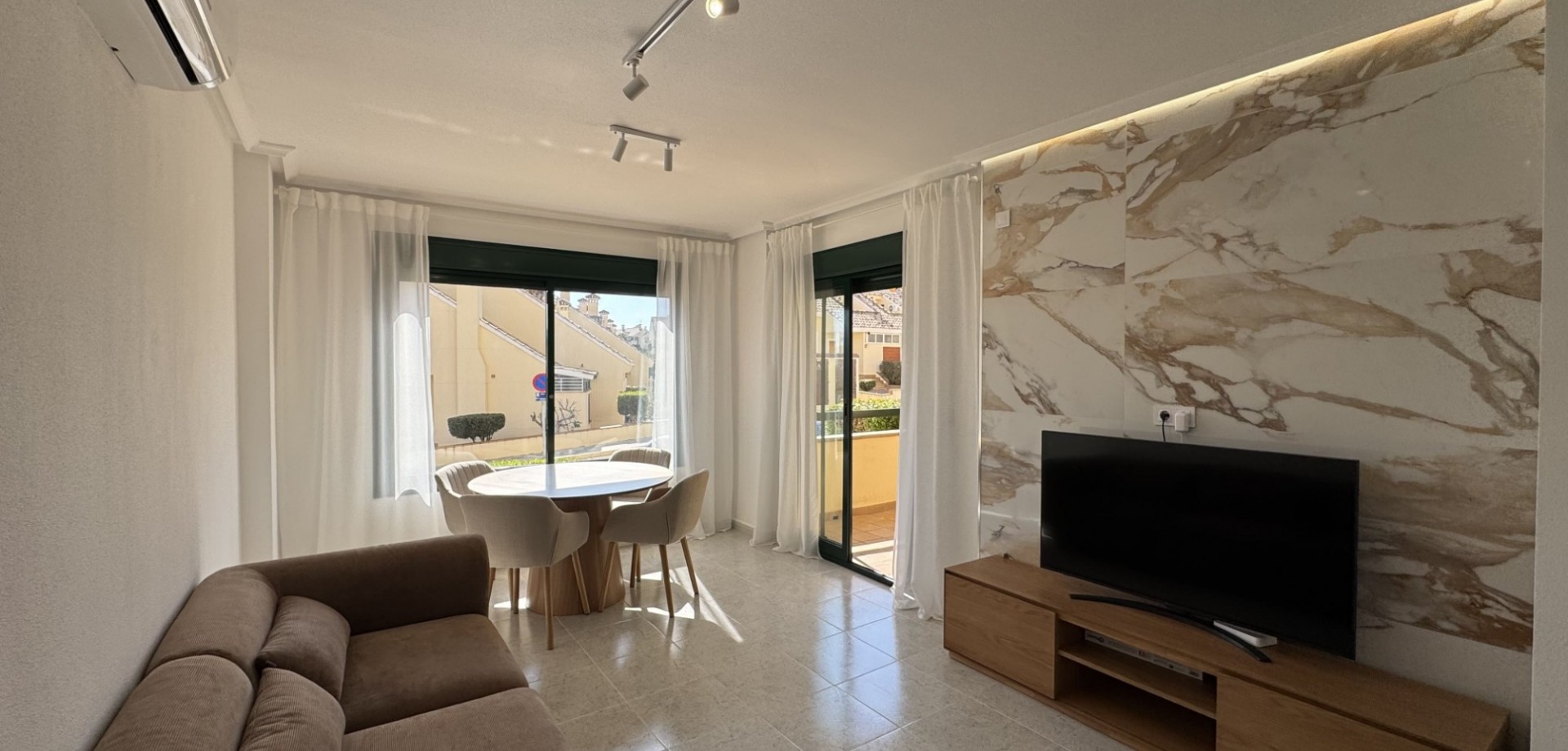 For sale - 2 Bedroom 2 Bathroom Apartment in Orihuela Costa - Lomas de Campoamor  - Costa Blanca (Alicante)