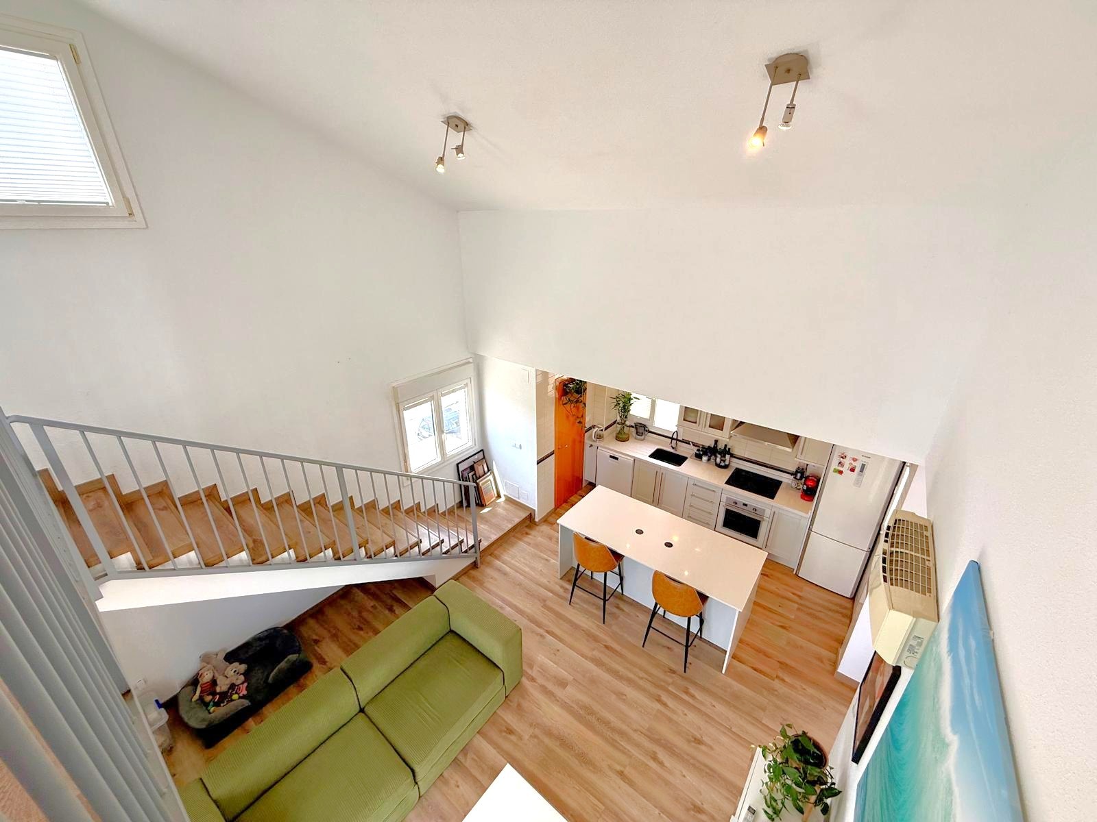 For sale - 2 Bedroom 1 Bathroom Penthouse in Villamartin - Villamartín  - Alicante