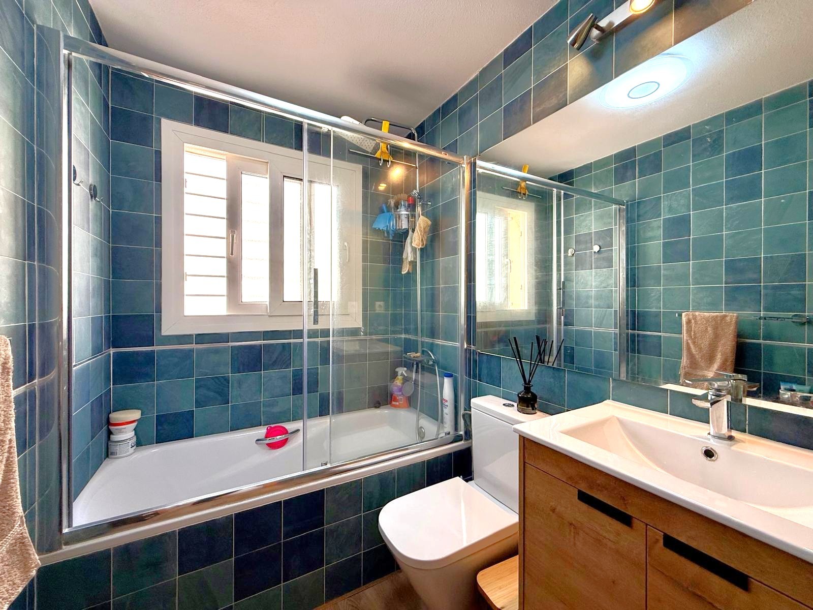 For sale - 2 Bedroom 1 Bathroom Penthouse in Villamartin - Villamartín  - Alicante