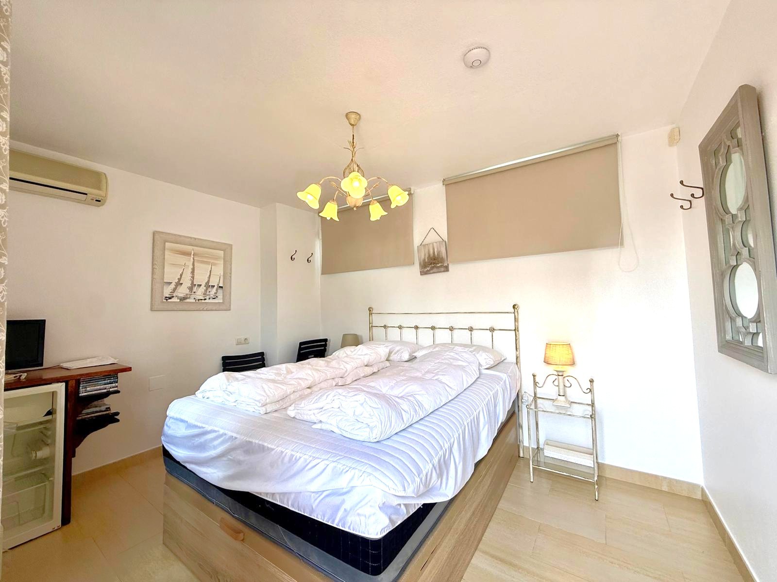 For sale - 3 Bedroom 3 Bathroom Townhouse in Villamartin - Villamartín  - Alicante