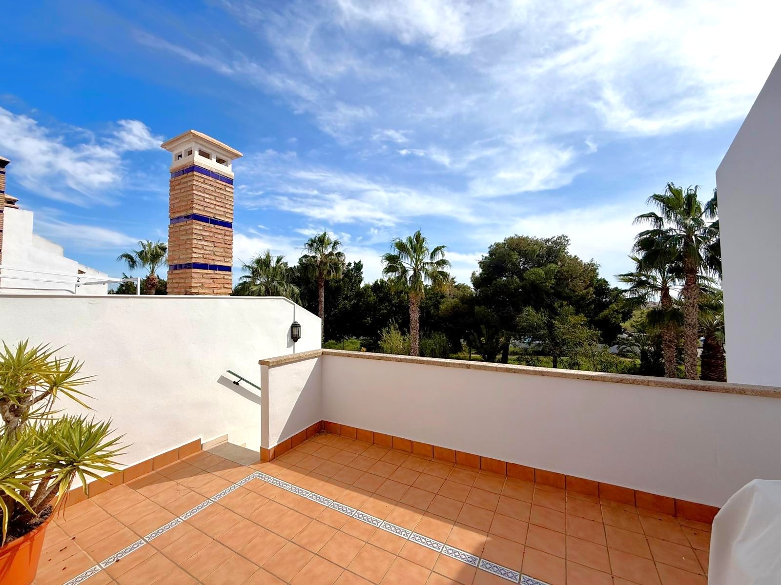 For sale - 3 Bedroom 3 Bathroom Townhouse in Villamartin - Villamartín  - Alicante