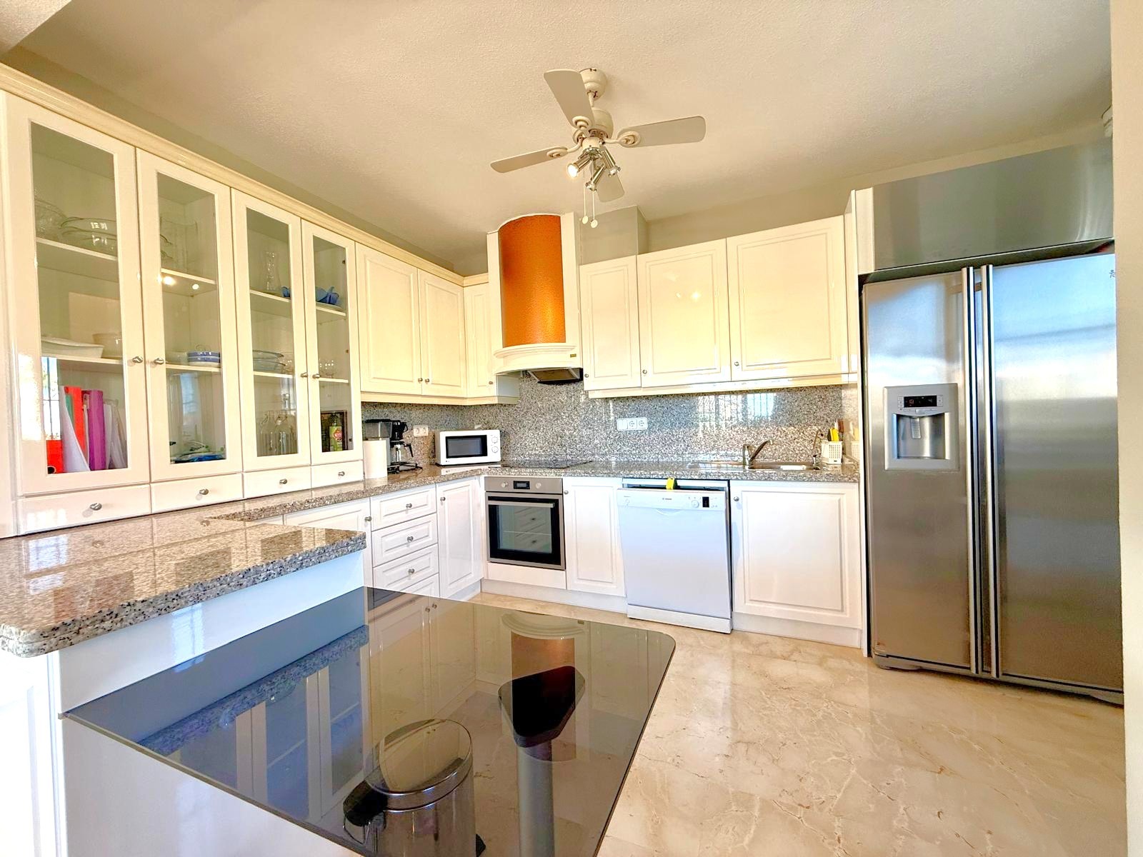 For sale - 3 Bedroom 3 Bathroom Villa in Villamartin - Los Dolses  - Alicante