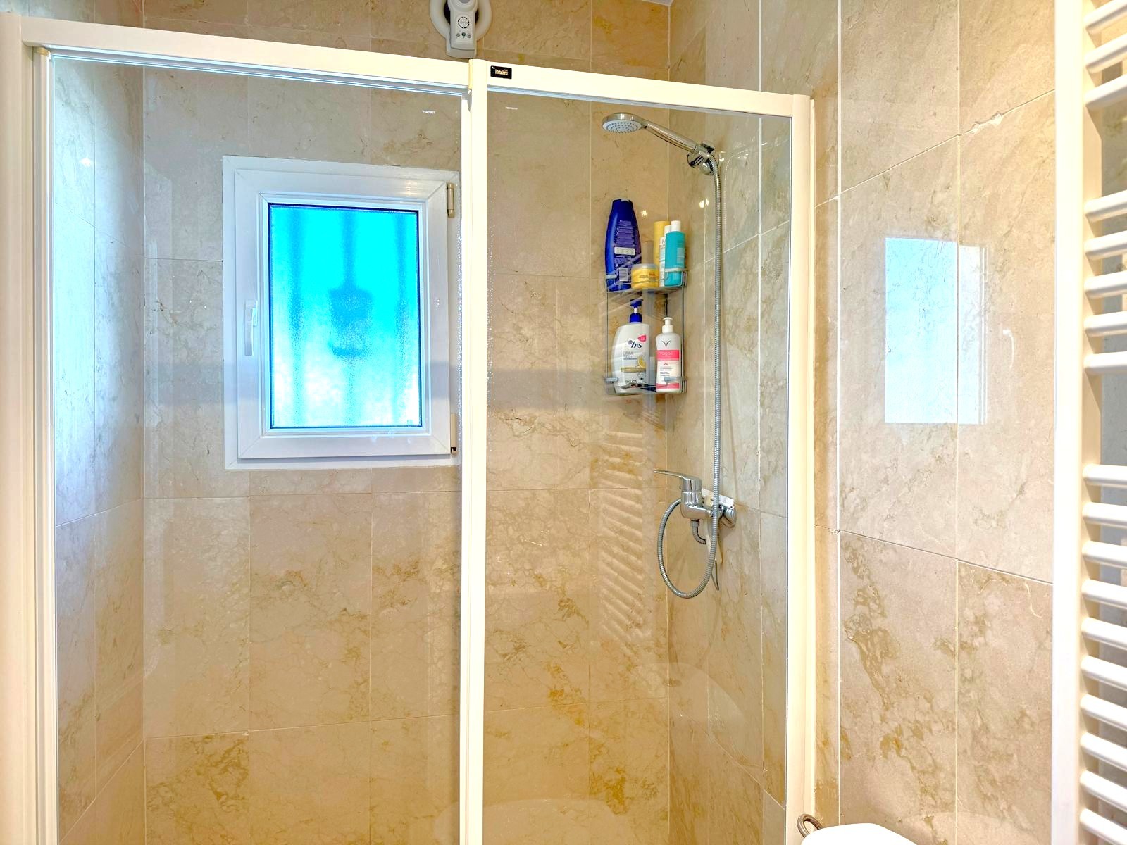 For sale - 3 Bedroom 3 Bathroom Villa in Villamartin - Los Dolses  - Alicante