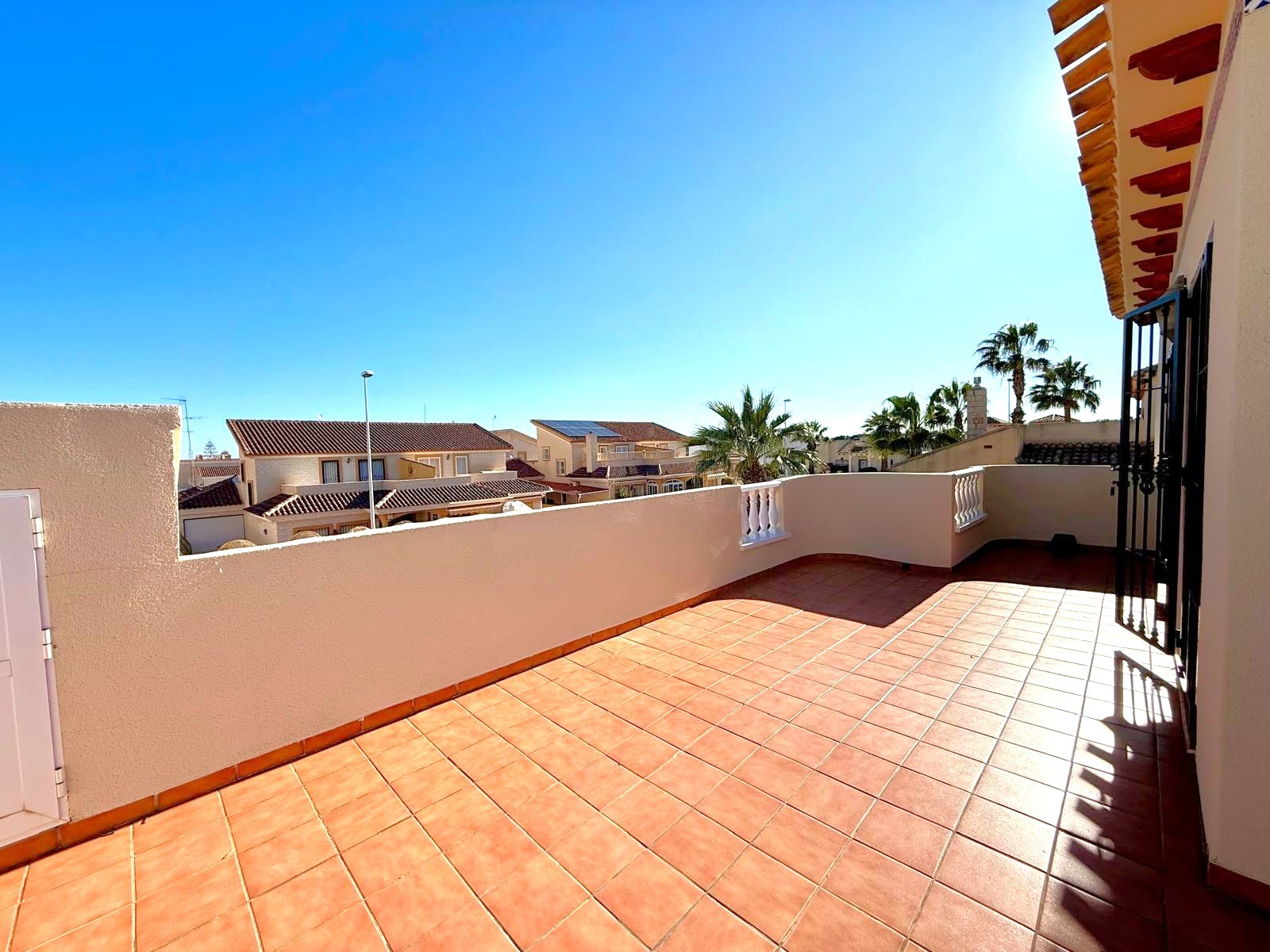For sale - 3 Bedroom 3 Bathroom Villa in Villamartin - Los Dolses  - Alicante