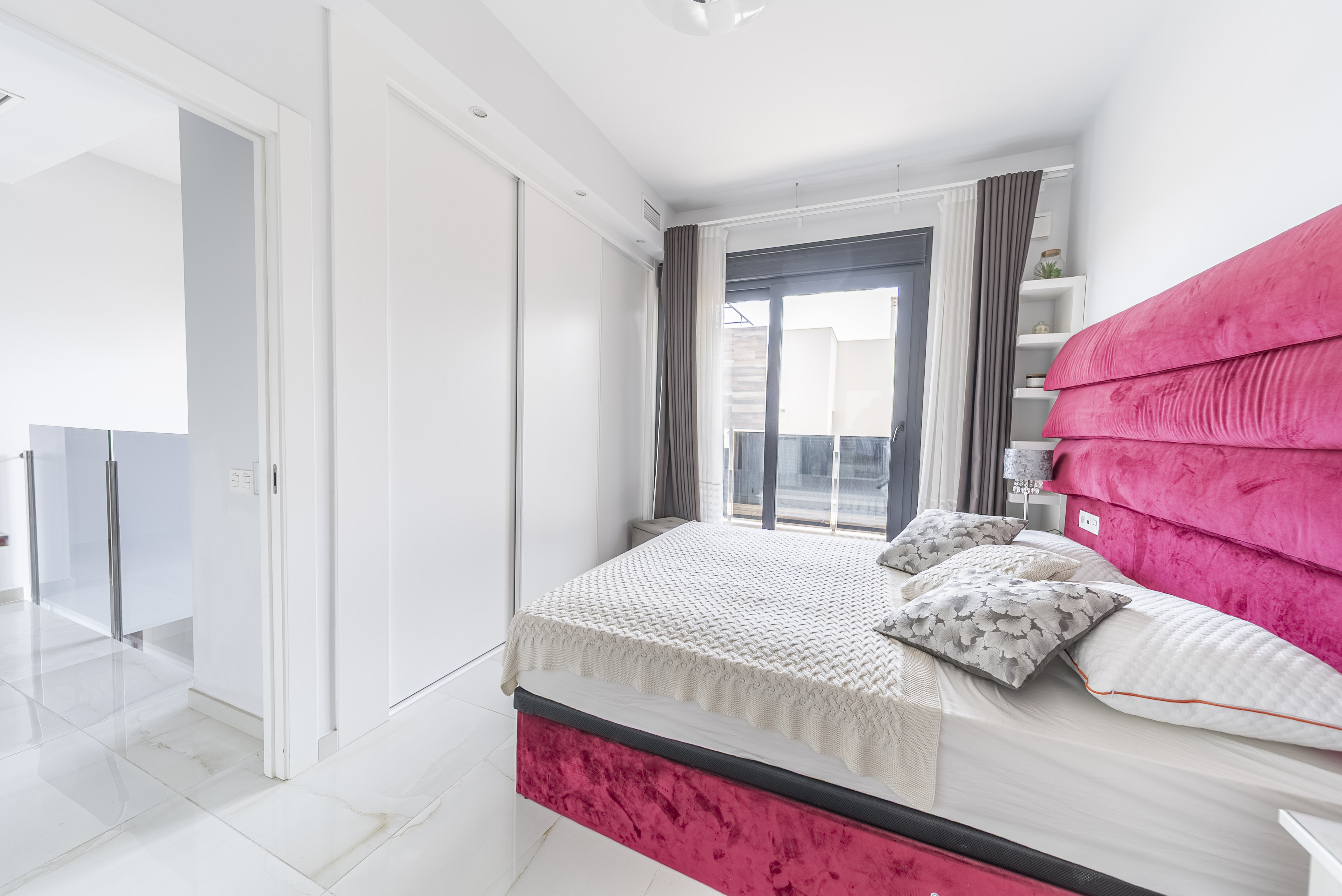 For sale - 4 Bedroom 4 Bathroom Villa in Orihuela Costa - Lomas De Cabo Roig  - Alicante