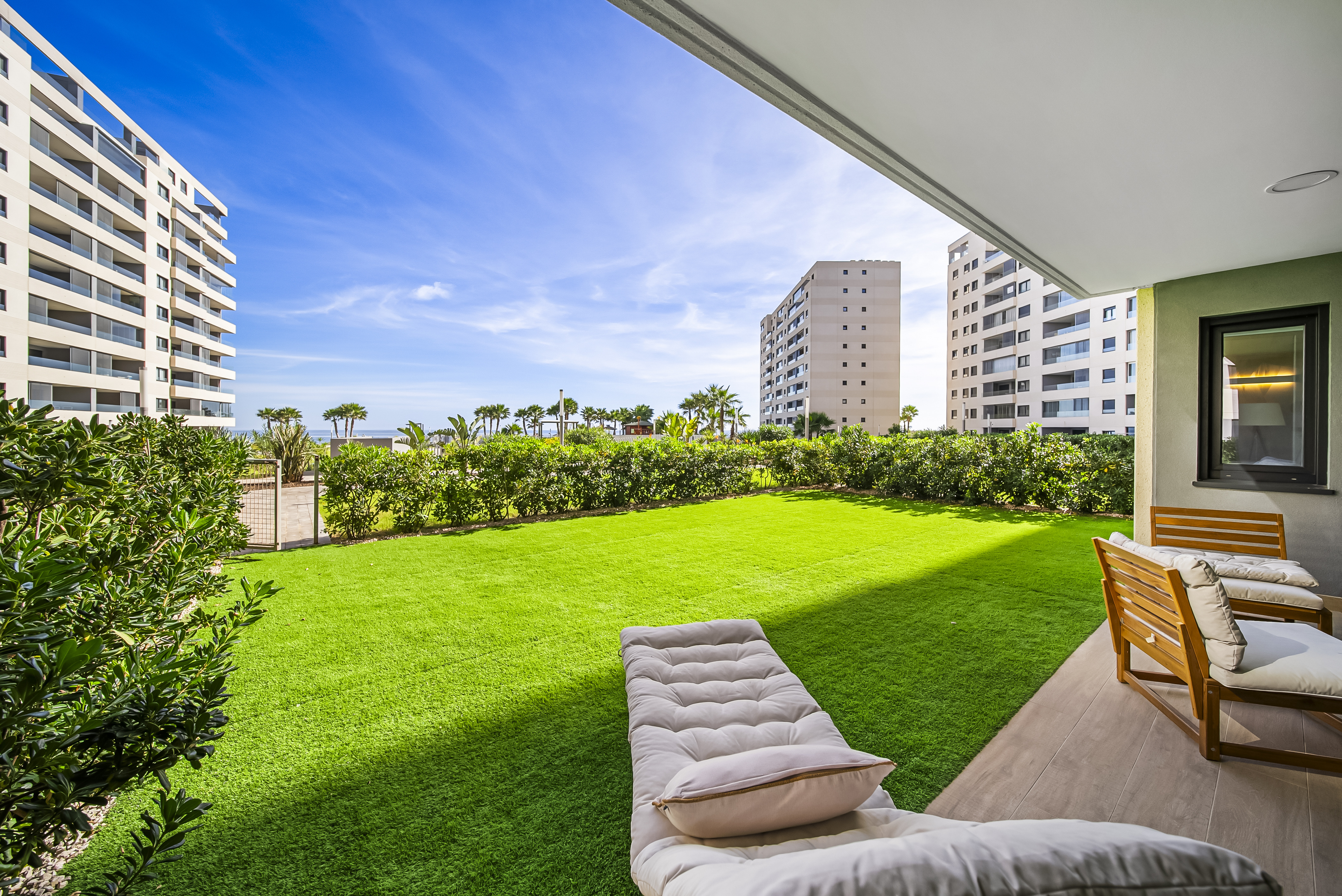 For sale - 2 Bedroom 2 Bathroom Apartamento in Torrevieja - Punta Prima  - Alicante