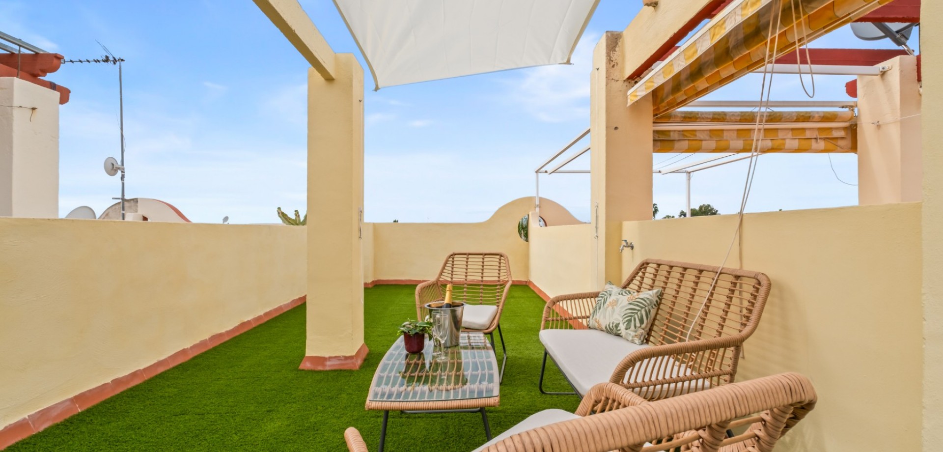 For sale - 2 Bedroom 1 Bathroom Townhouse in Orihuela Costa - La Florida  - Costa Blanca (Alicante)