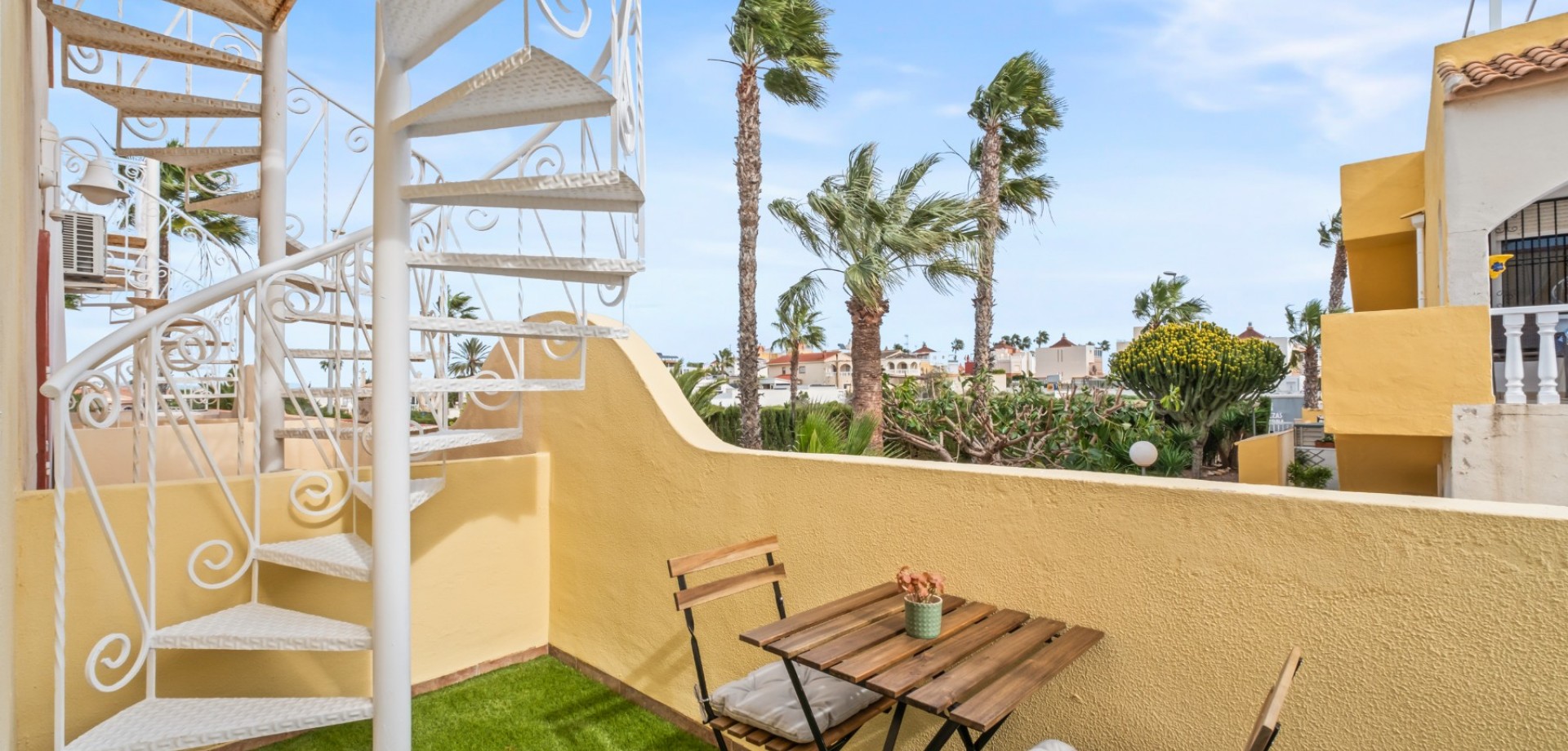 For sale - 2 Bedroom 1 Bathroom Townhouse in Orihuela Costa - La Florida  - Costa Blanca (Alicante)