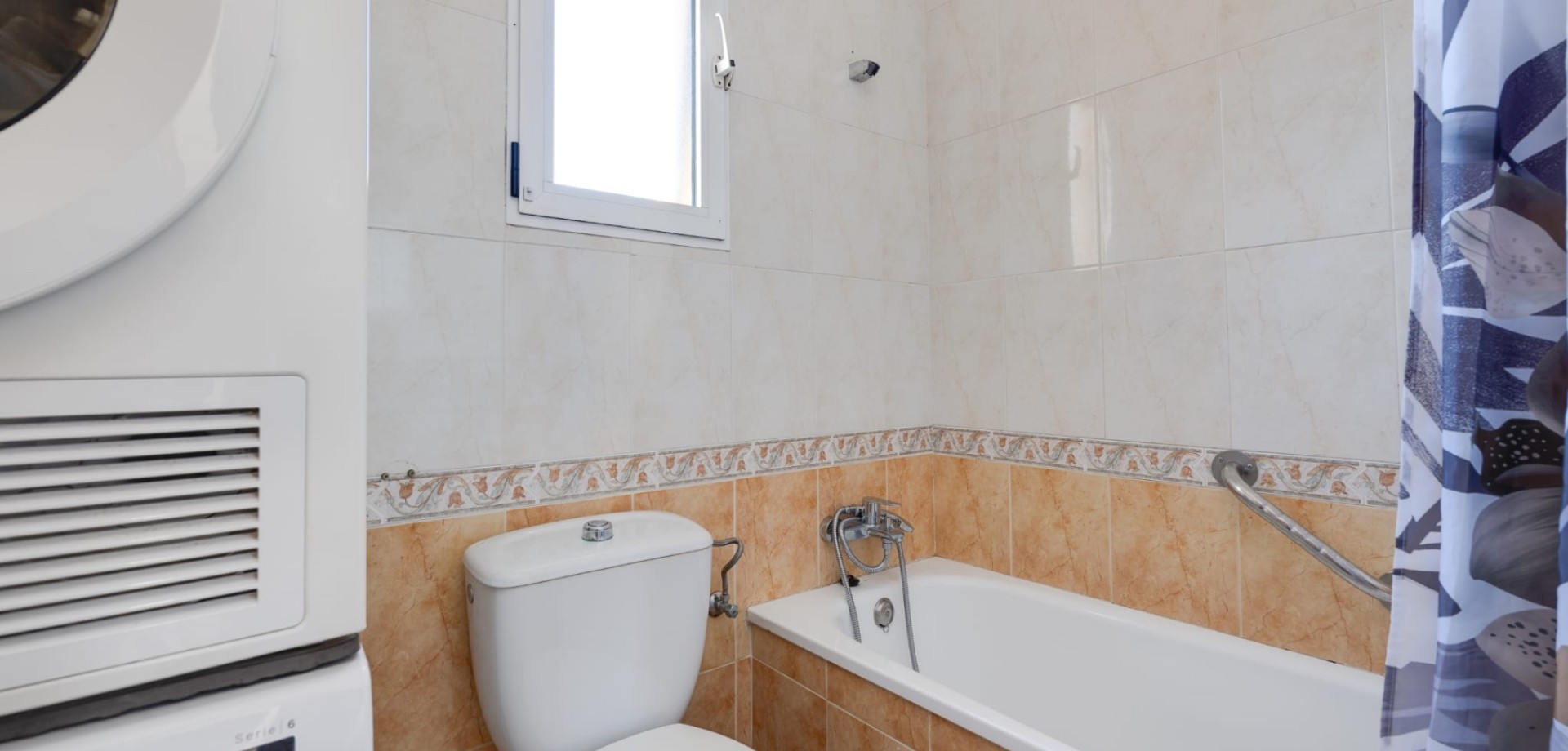 For sale - 3 Bedroom 2 Bathroom Townhouse in Torrevieja - Torrevieja  - Costa Blanca (Alicante)