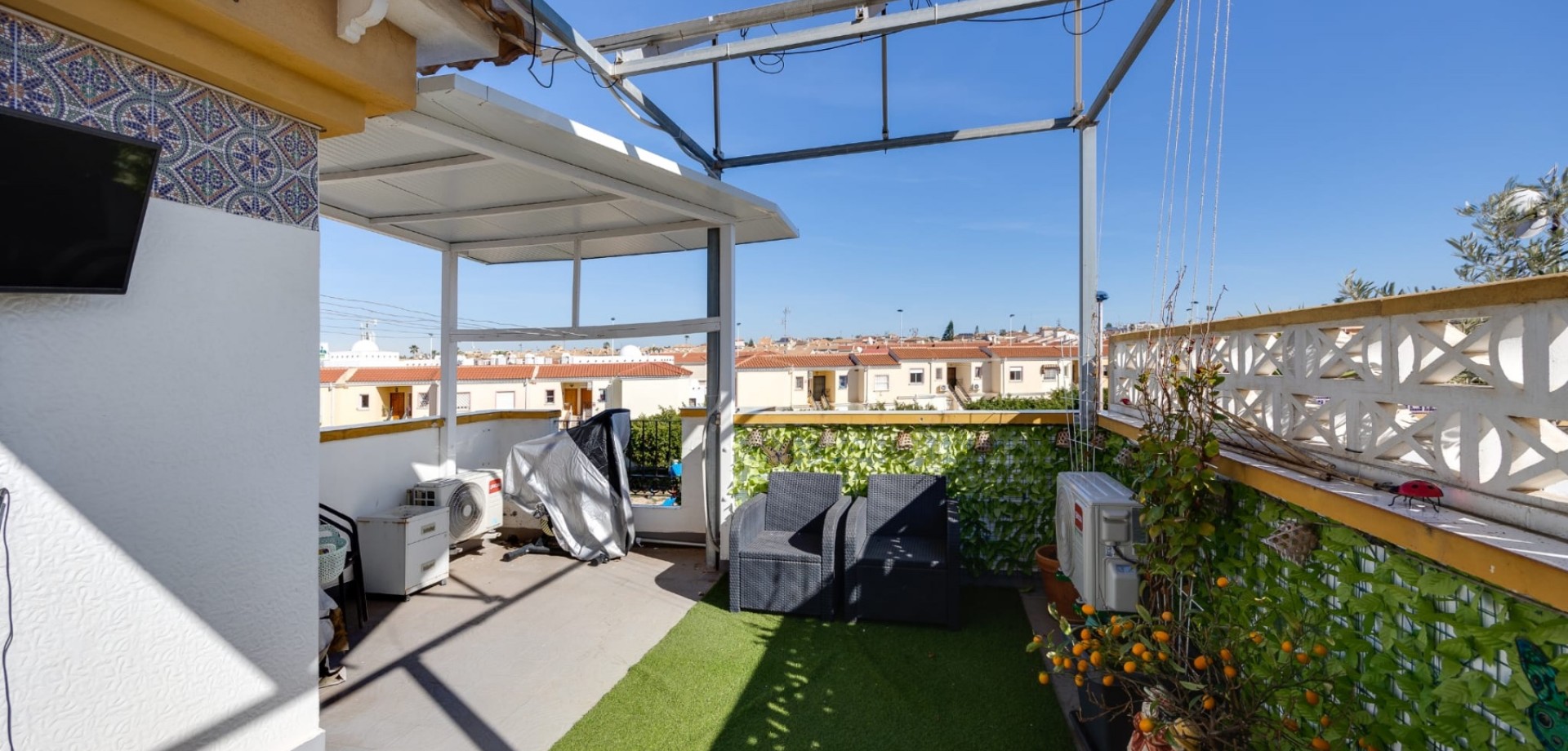 For sale - 3 Bedroom 2 Bathroom Townhouse in Torrevieja - Torrevieja  - Costa Blanca (Alicante)