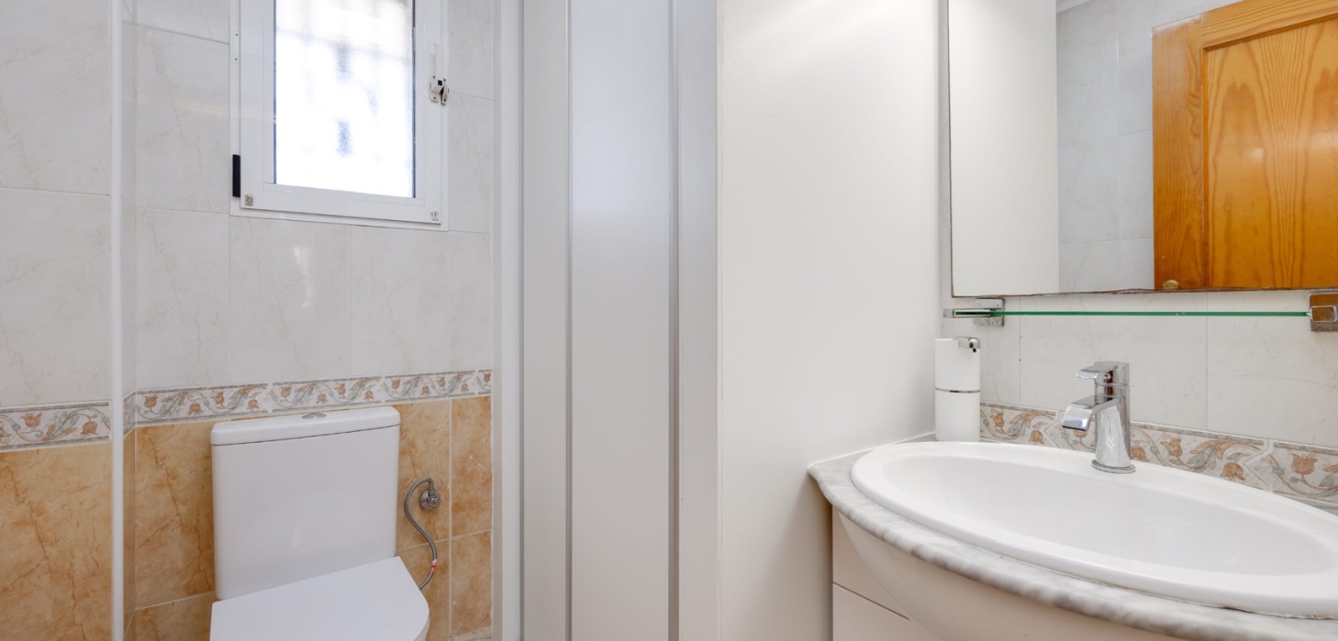 For sale - 3 Bedroom 2 Bathroom Townhouse in Torrevieja - Torrevieja  - Costa Blanca (Alicante)