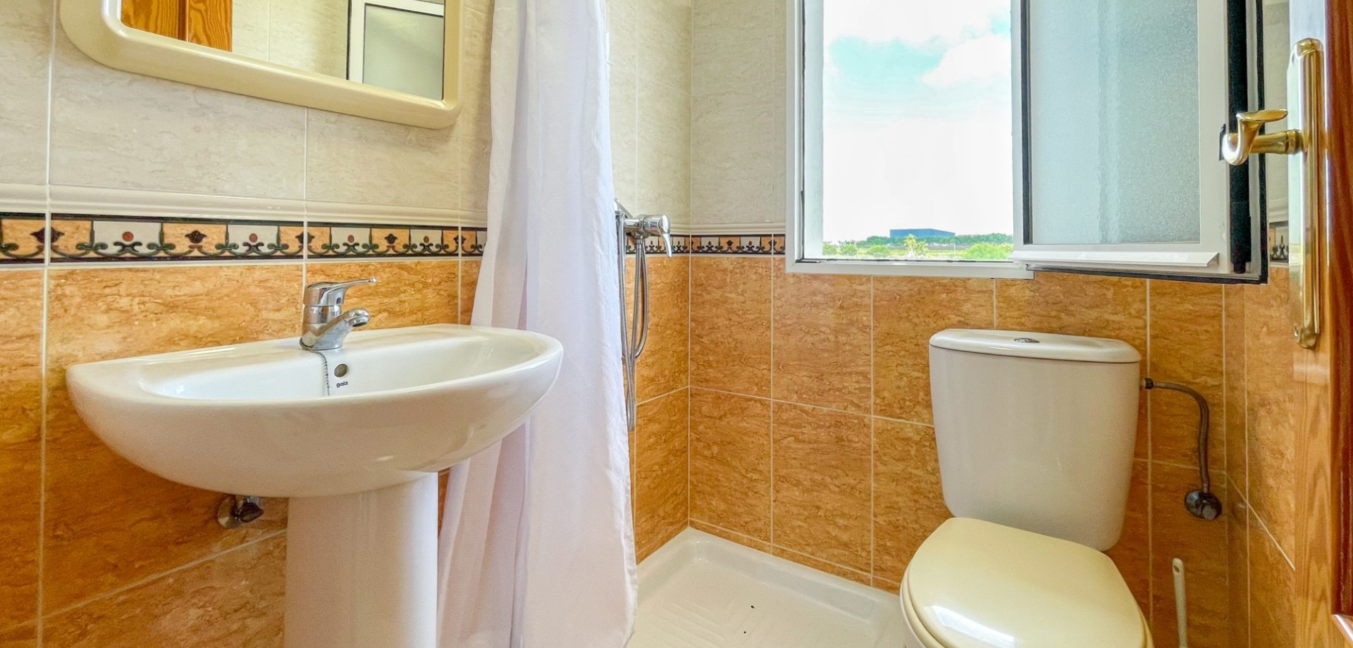 For sale - 4 Bedroom 2 Bathroom Townhouse in San Javier - San Javier  - Murcia