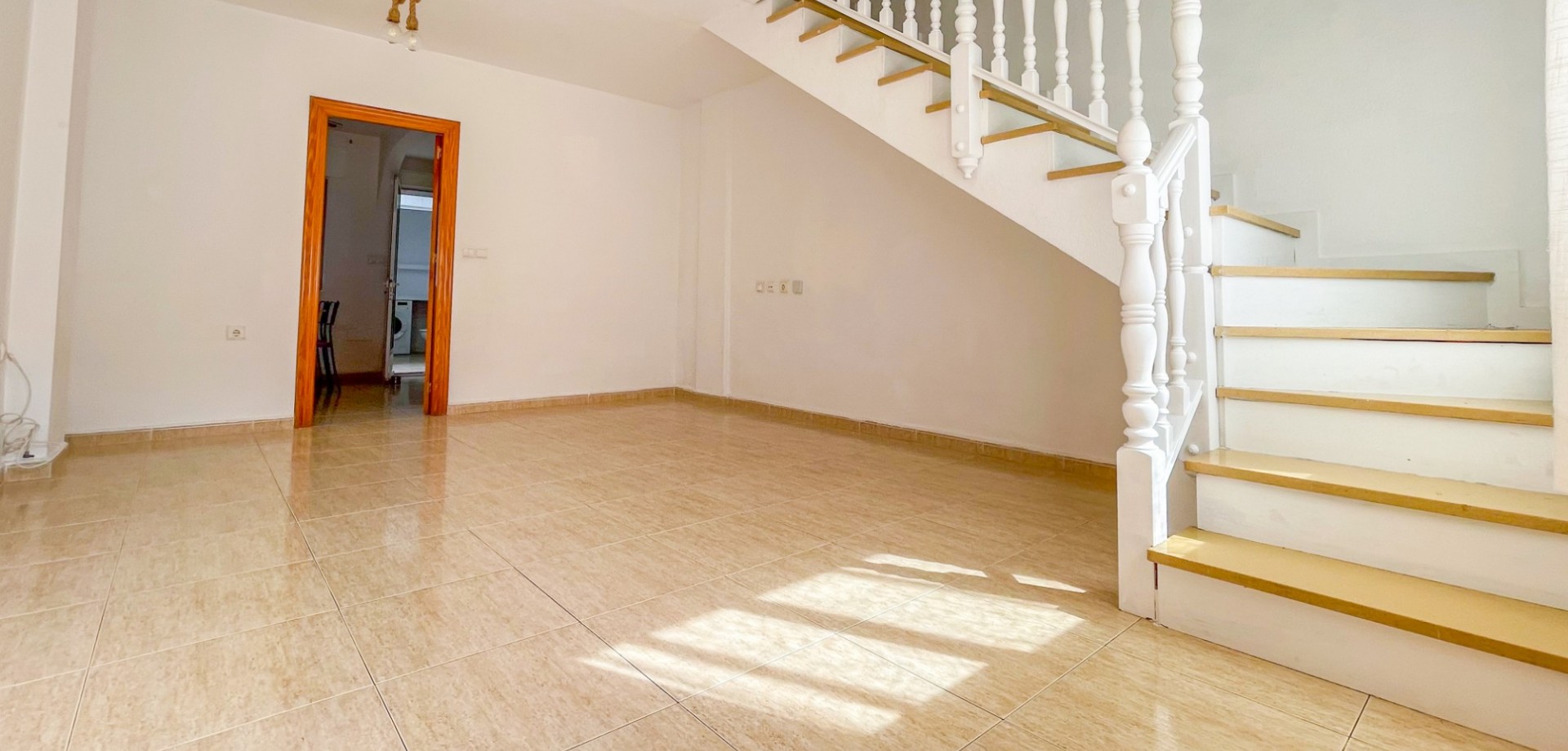 For sale - 4 Bedroom 2 Bathroom Townhouse in San Javier - San Javier  - Murcia