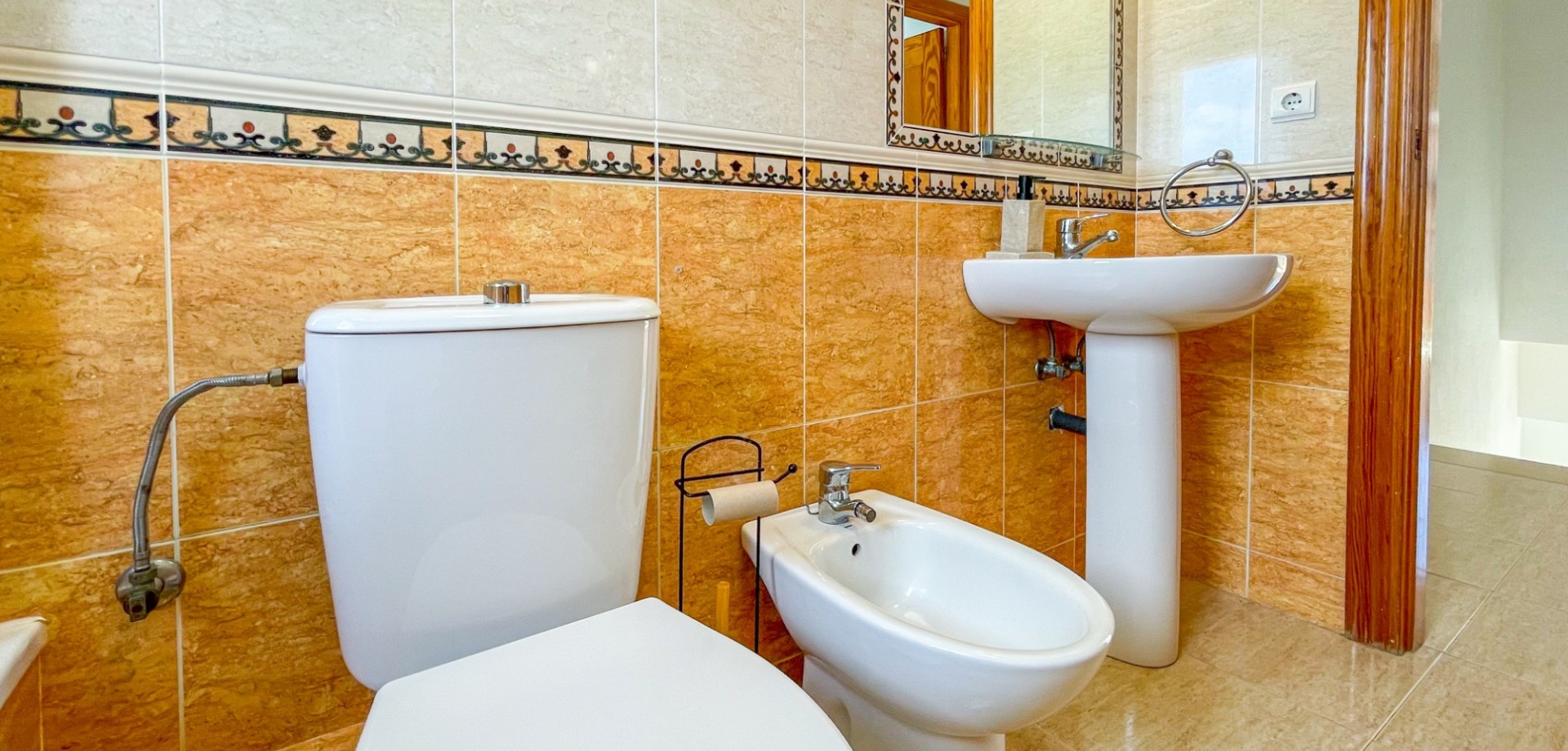 For sale - 4 Bedroom 2 Bathroom Townhouse in San Javier - San Javier  - Murcia
