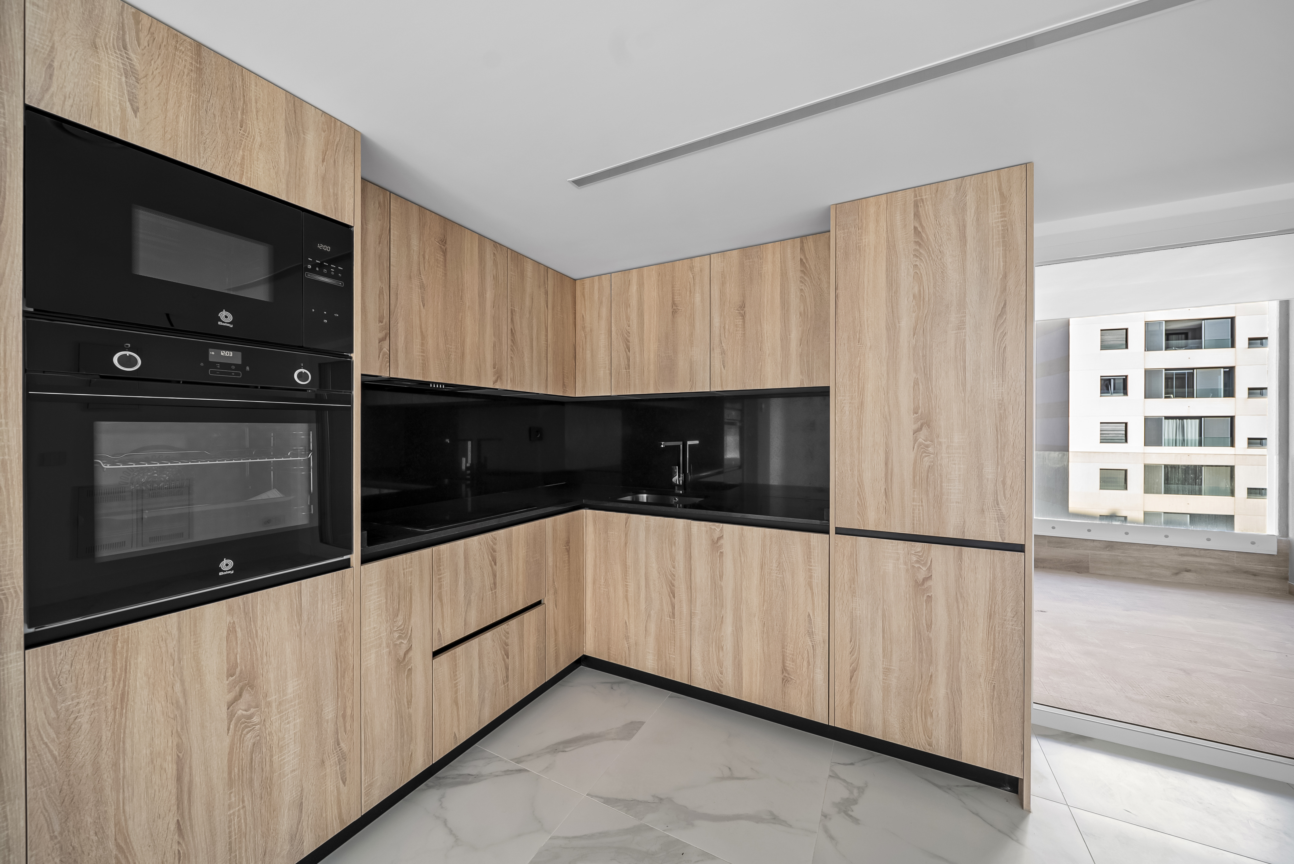 For sale - 3 Bedroom 2 Bathroom Apartamento in Torrevieja - Punta Prima  - Alicante