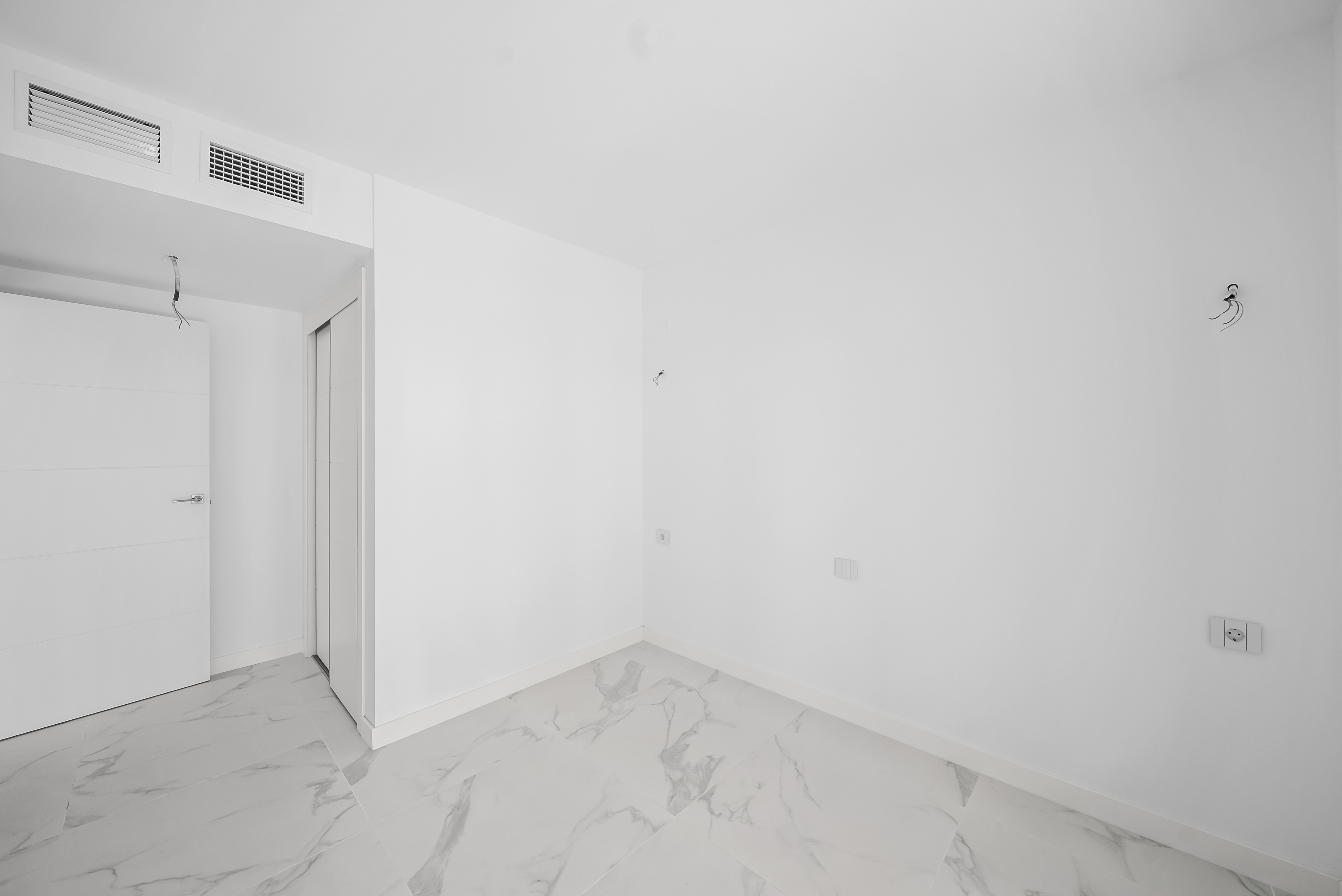 For sale - 3 Bedroom 2 Bathroom Apartamento in Torrevieja - Punta Prima  - Alicante