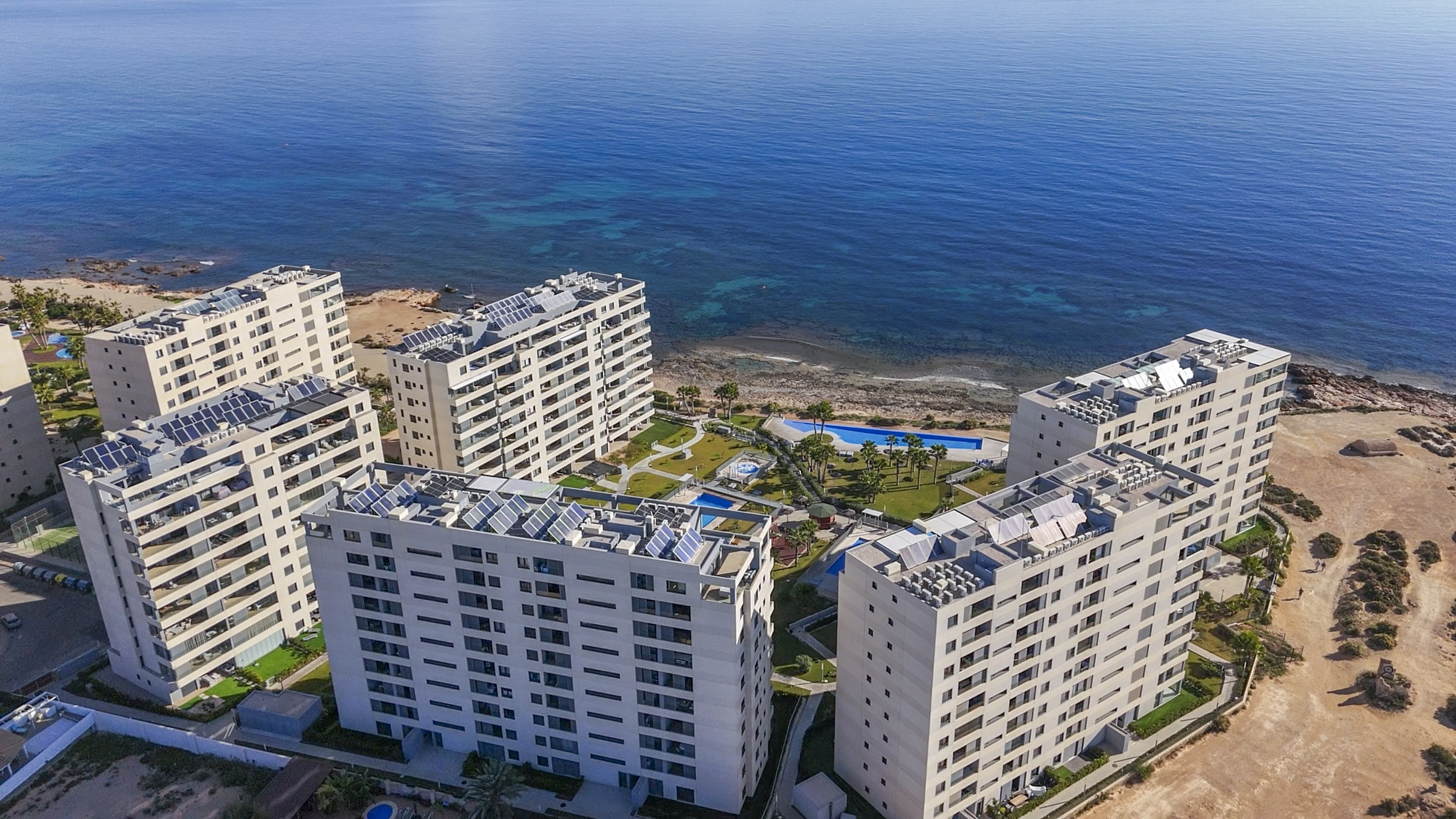 For sale - 3 Bedroom 2 Bathroom Apartamento in Torrevieja - Punta Prima  - Alicante