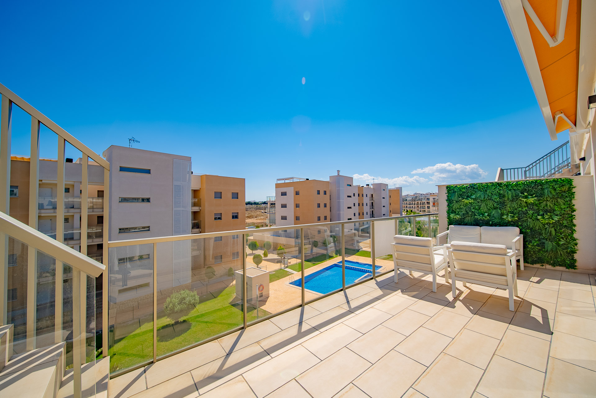 For sale - 3 Bedroom 2 Bathroom Ático in Orihuela Costa - Villamartin  - Alicante