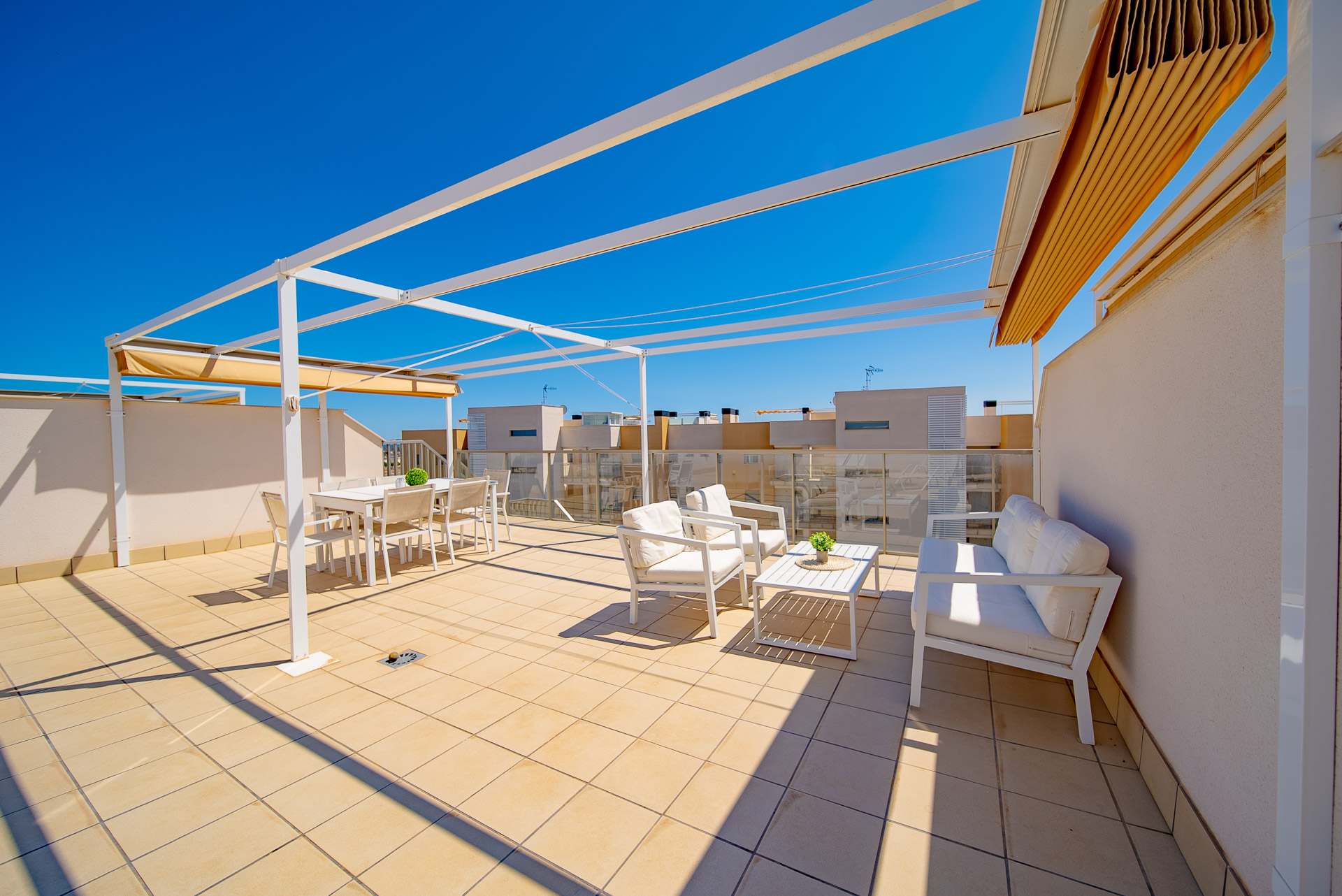 For sale - 3 Bedroom 2 Bathroom Ático in Orihuela Costa - Villamartin  - Alicante