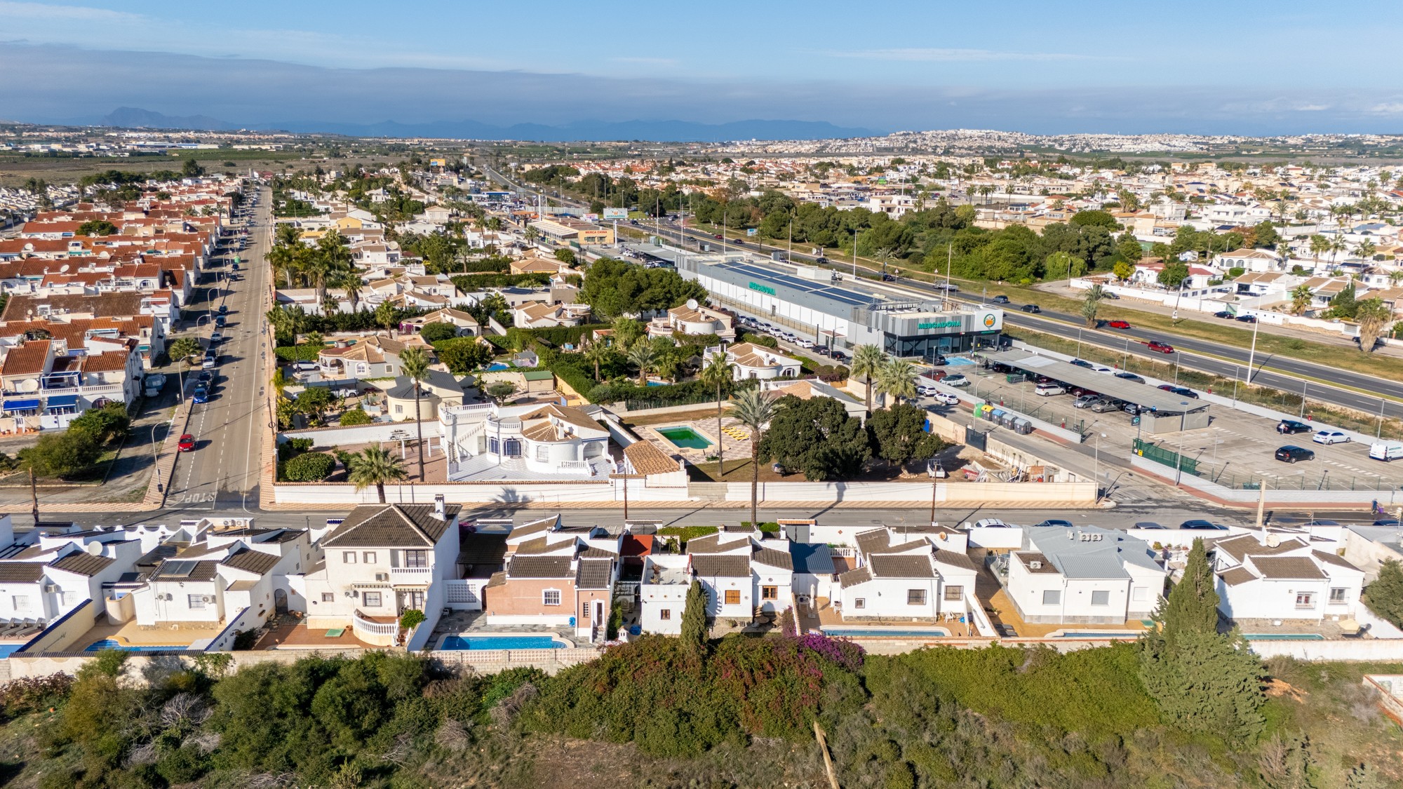 For sale - 3 Bedroom 2 Bathroom Detached Villa in Torrevieja - Urbanización San Luis  - Alicante