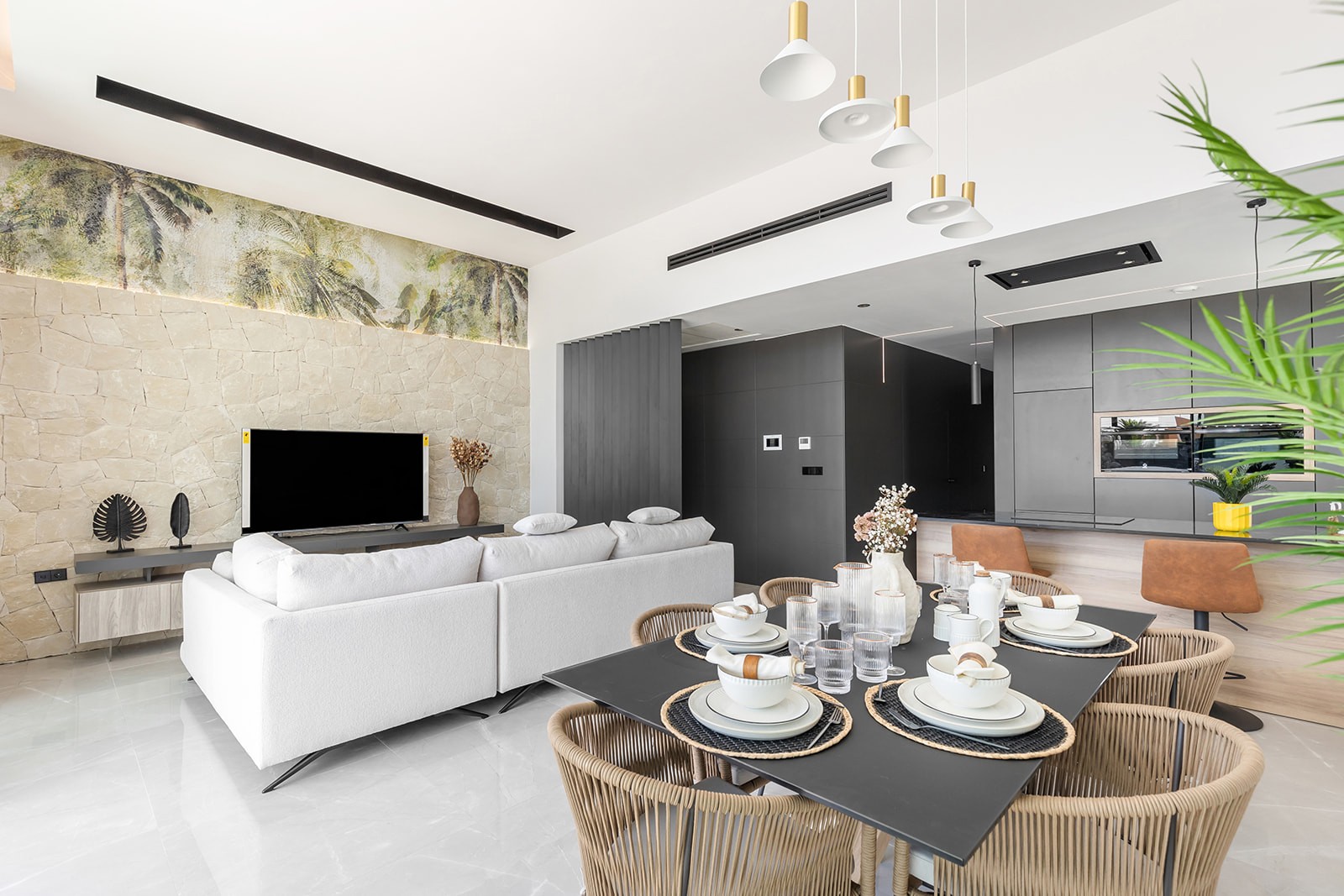 For sale - 3 Bedroom 2 Bathroom Villa in El Chaparral - Inland  - Alicante