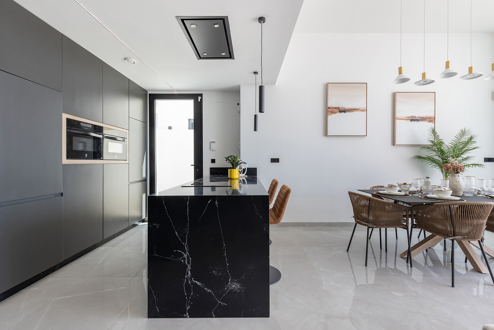 For sale - 3 Bedroom 2 Bathroom Villa in El Chaparral - Inland  - Alicante