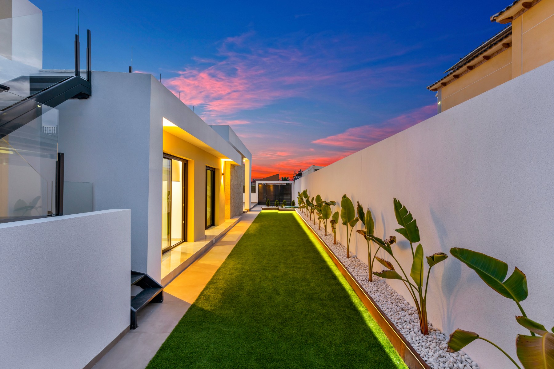 For sale - 3 Bedroom 2 Bathroom Villa in El Chaparral - Inland  - Alicante