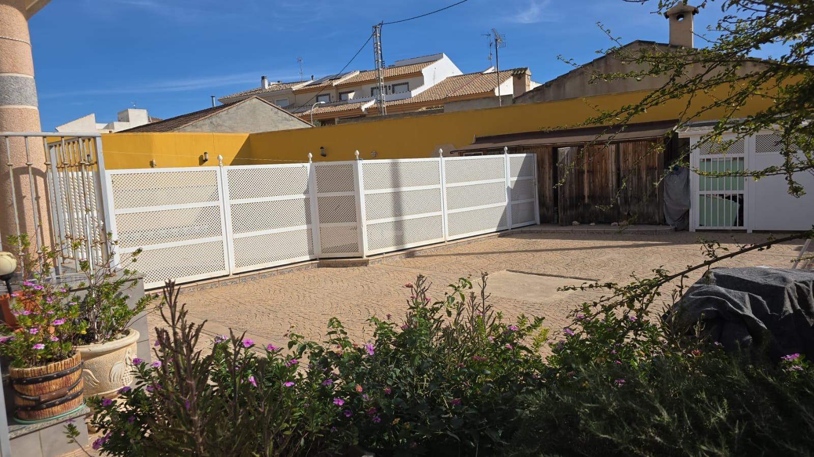 For sale - 4 Bedroom 2 Bathroom Villa in Pilar de La Horadada - Pilar De La Horadada  - Alicante