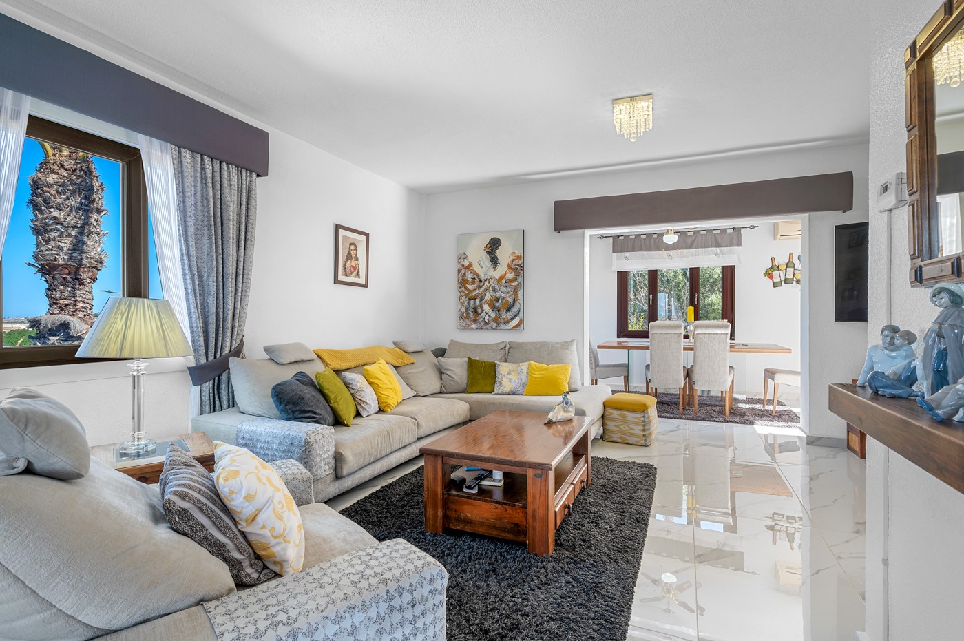 For sale - 5 Bedroom 4 Bathroom Villa in Almoradi - Inland  - Alicante