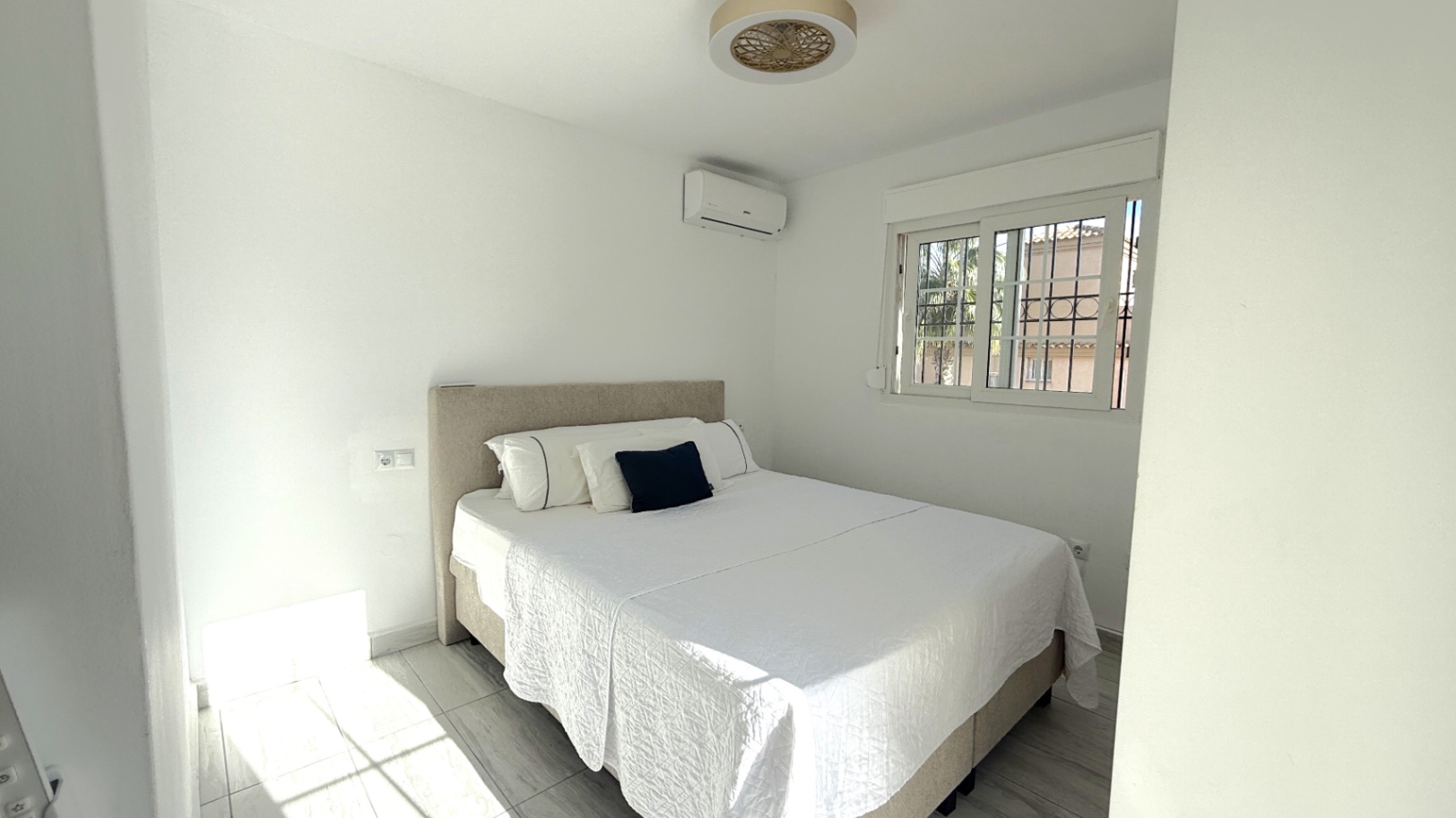 For sale - 2 Bedroom 2 Bathroom Town House in Orihuela - Inland  - Alicante