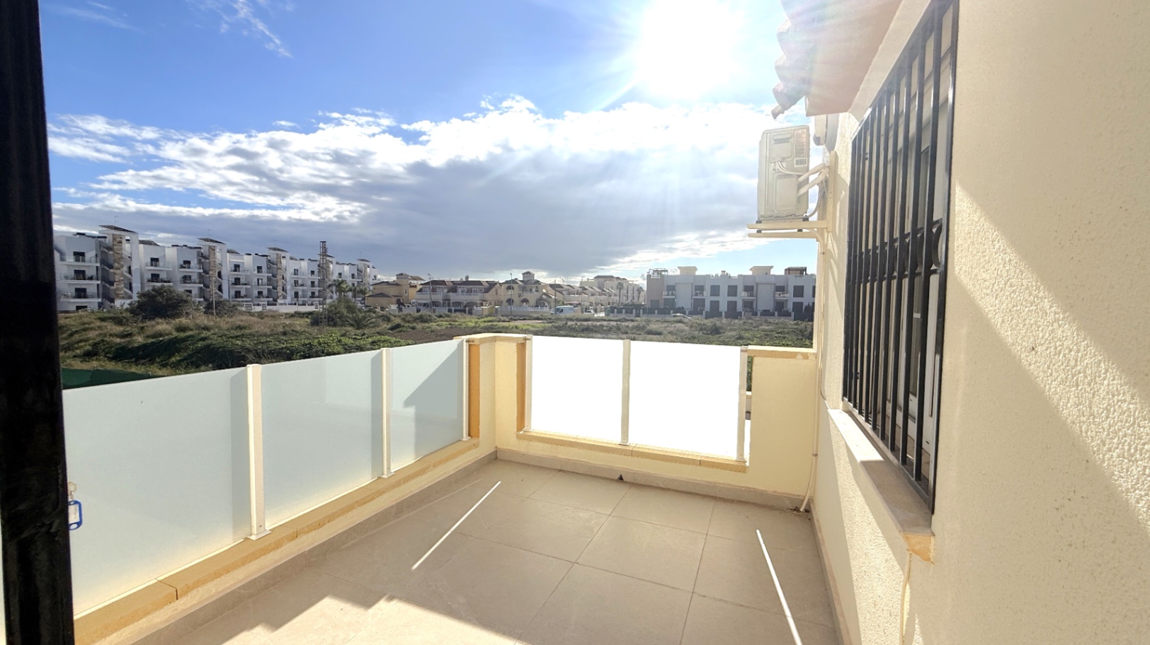 For sale - 2 Bedroom 2 Bathroom Town House in Orihuela - Inland  - Alicante
