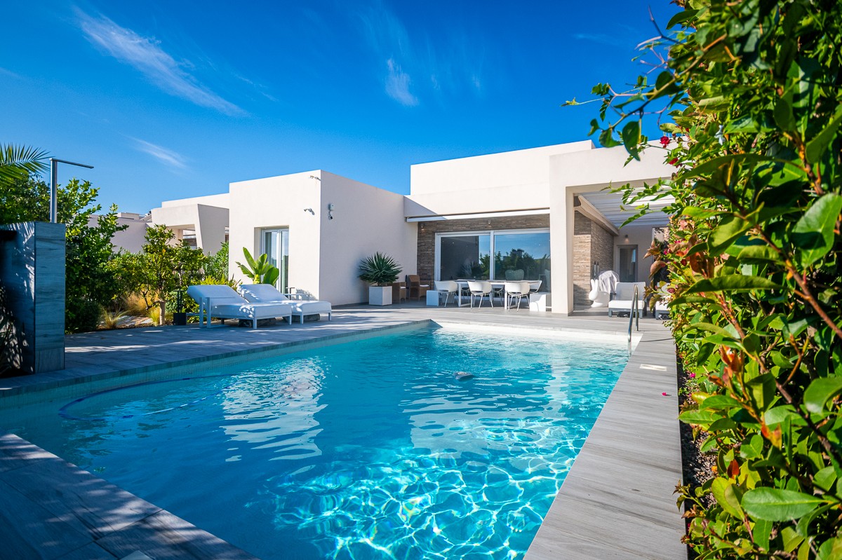 For sale - 2 Bedroom 2 Bathroom Villa in Algorfa - Inland  - Alicante