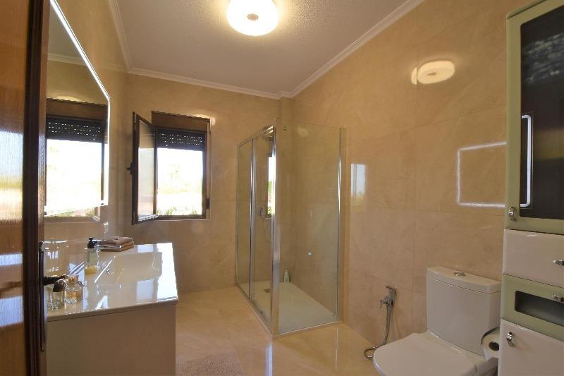 For sale - 5 Bedroom 4 Bathroom Villa in Ciudad Quesada - Ciudad Quesada  - Alicante