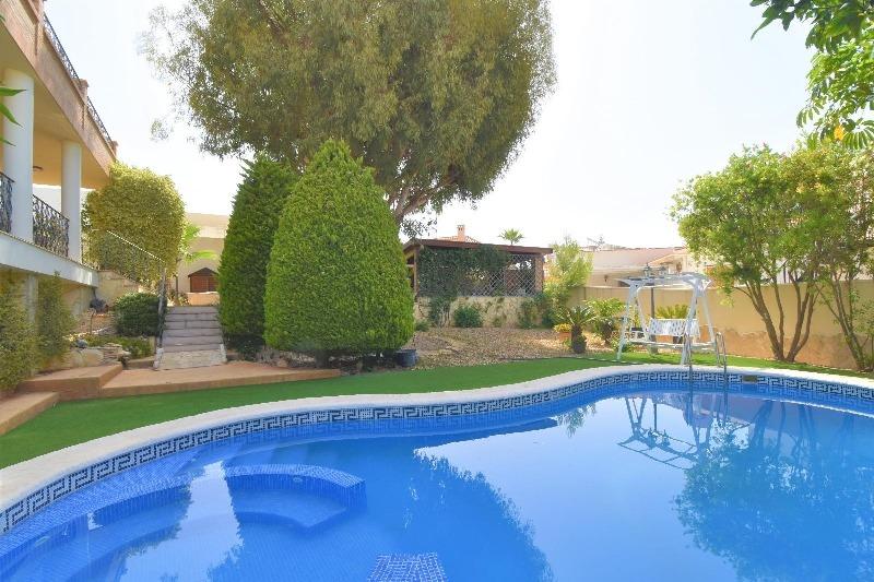 For sale - 5 Bedroom 4 Bathroom Villa in Ciudad Quesada - Ciudad Quesada  - Alicante